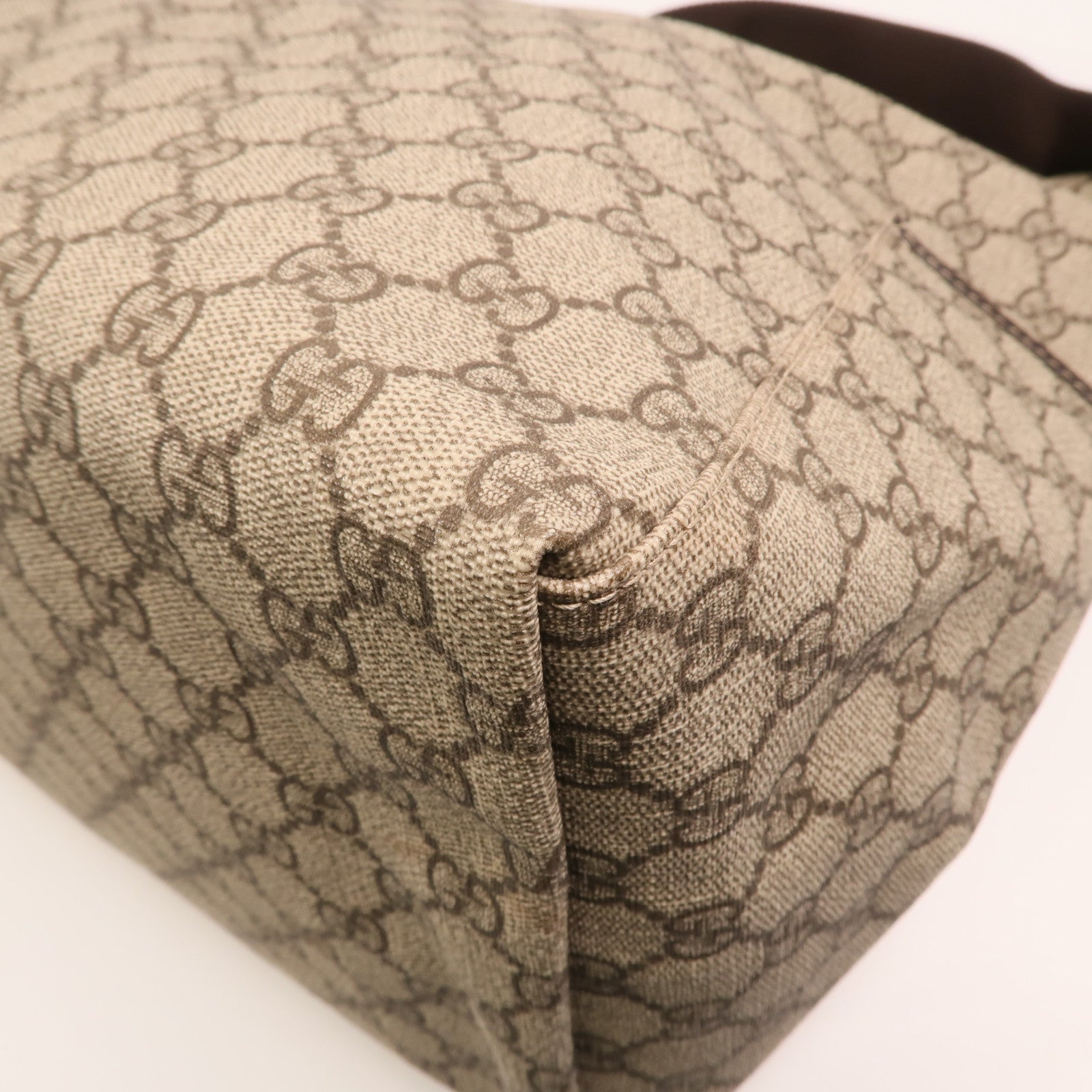 GUCCI 塗層帆布Shoulder Bag金扣肩背袋