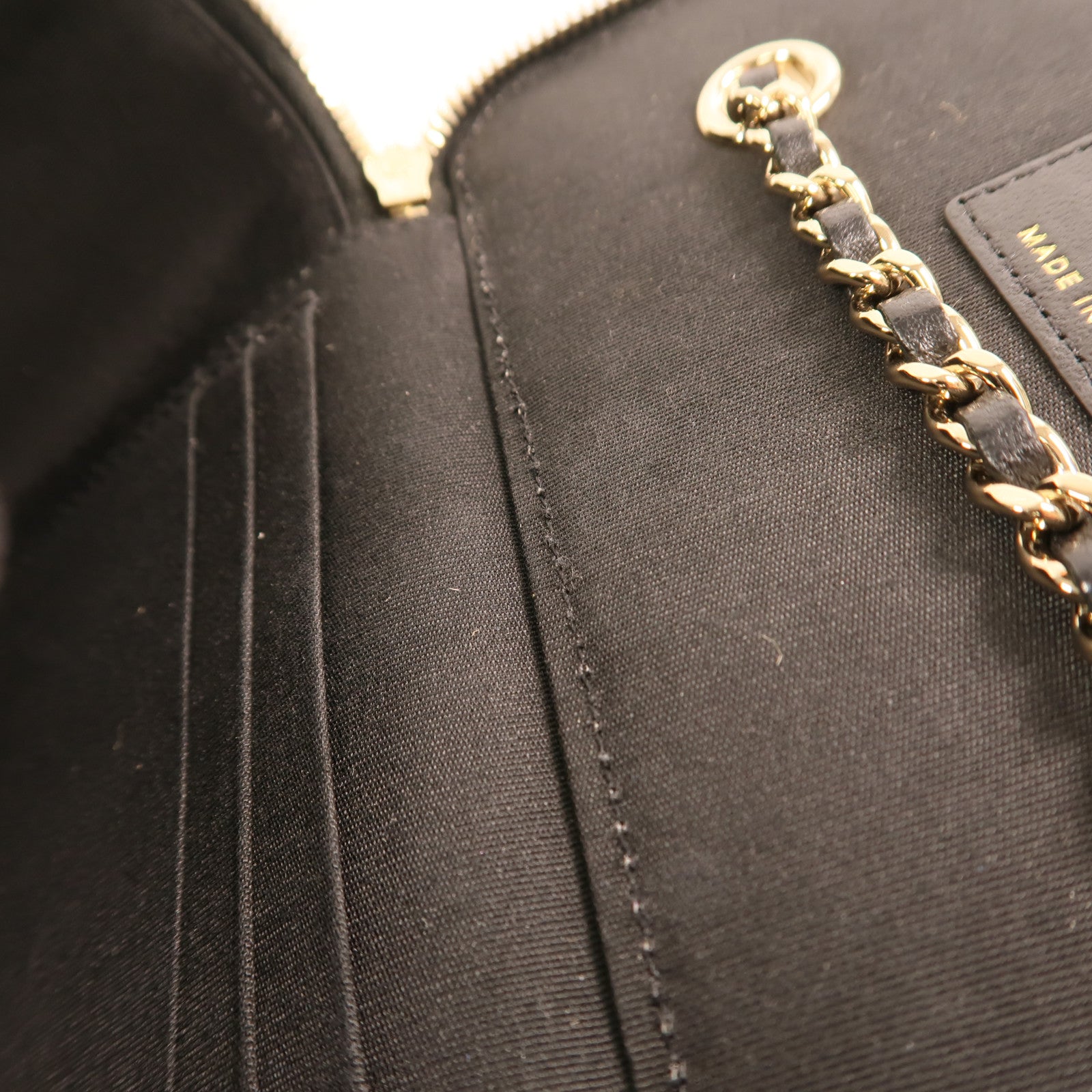 CHANEL Raffia Vanity Case金扣鏈帶肩背袋