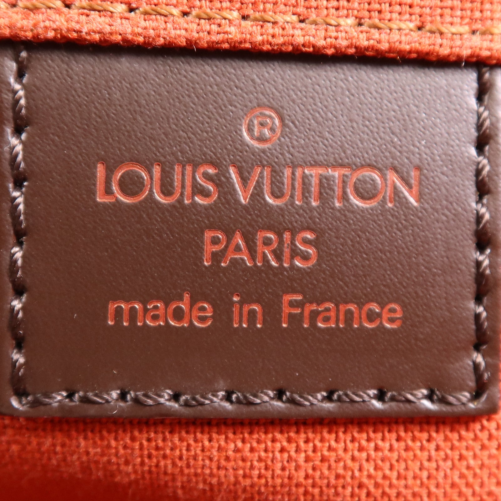 LOUIS VUITTON Damier Bastille金扣肩背袋