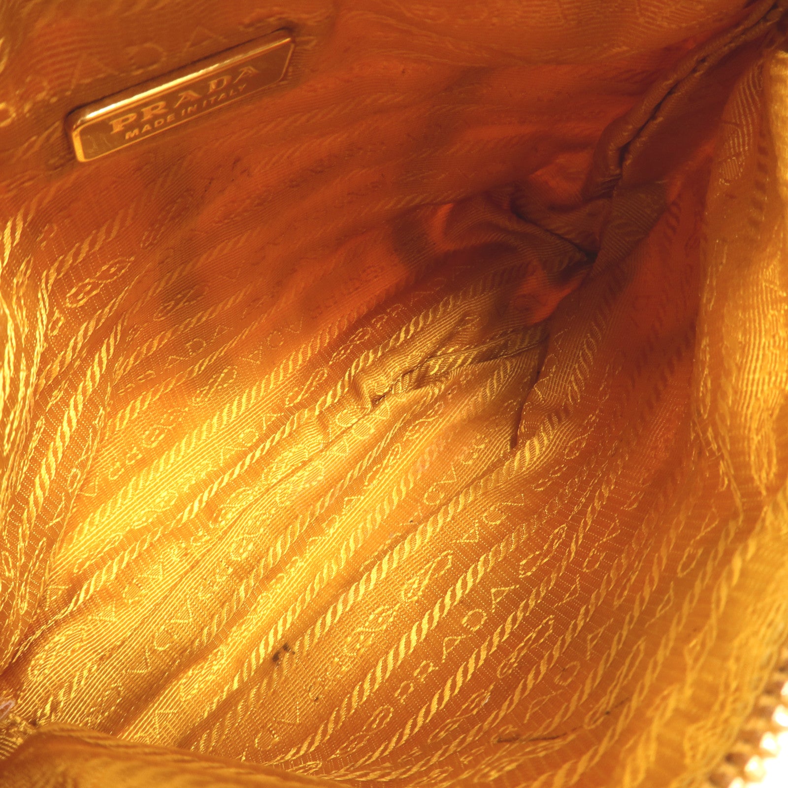 PRADA 尼龍Cosmetics Bag金扣手拿包