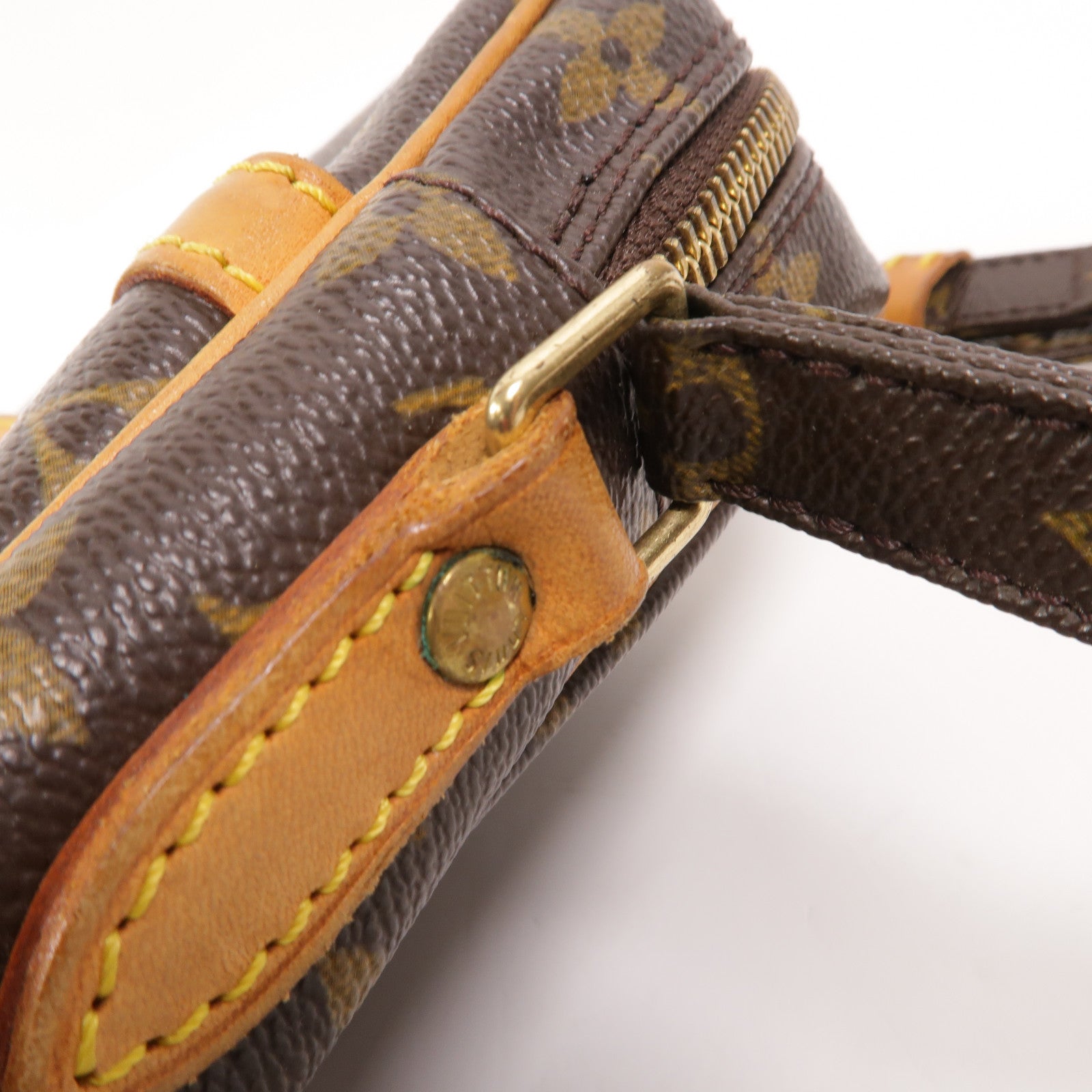 LOUIS VUITTON Monogram Danube金扣肩背袋