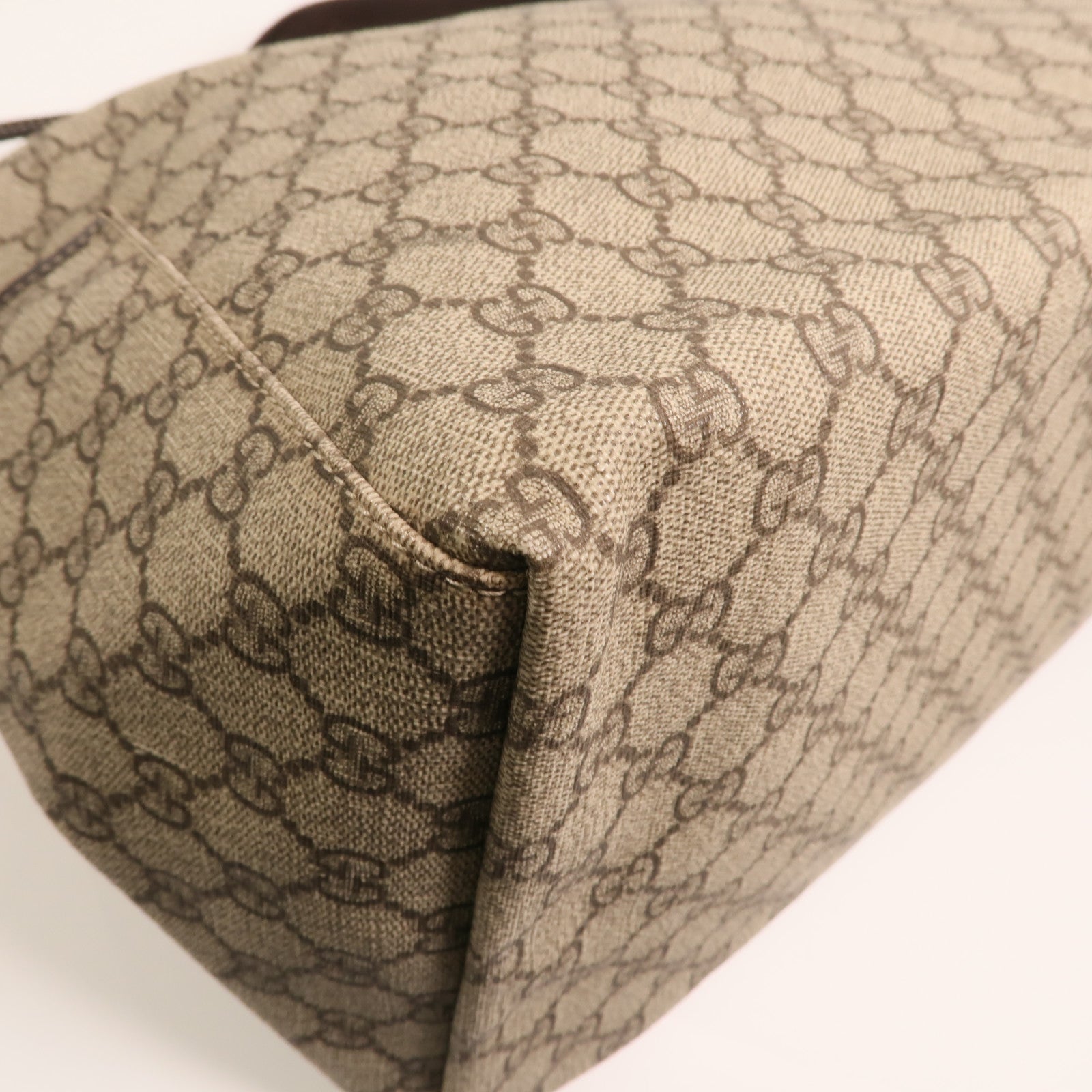 GUCCI 塗層帆布Shoulder Bag金扣肩背袋