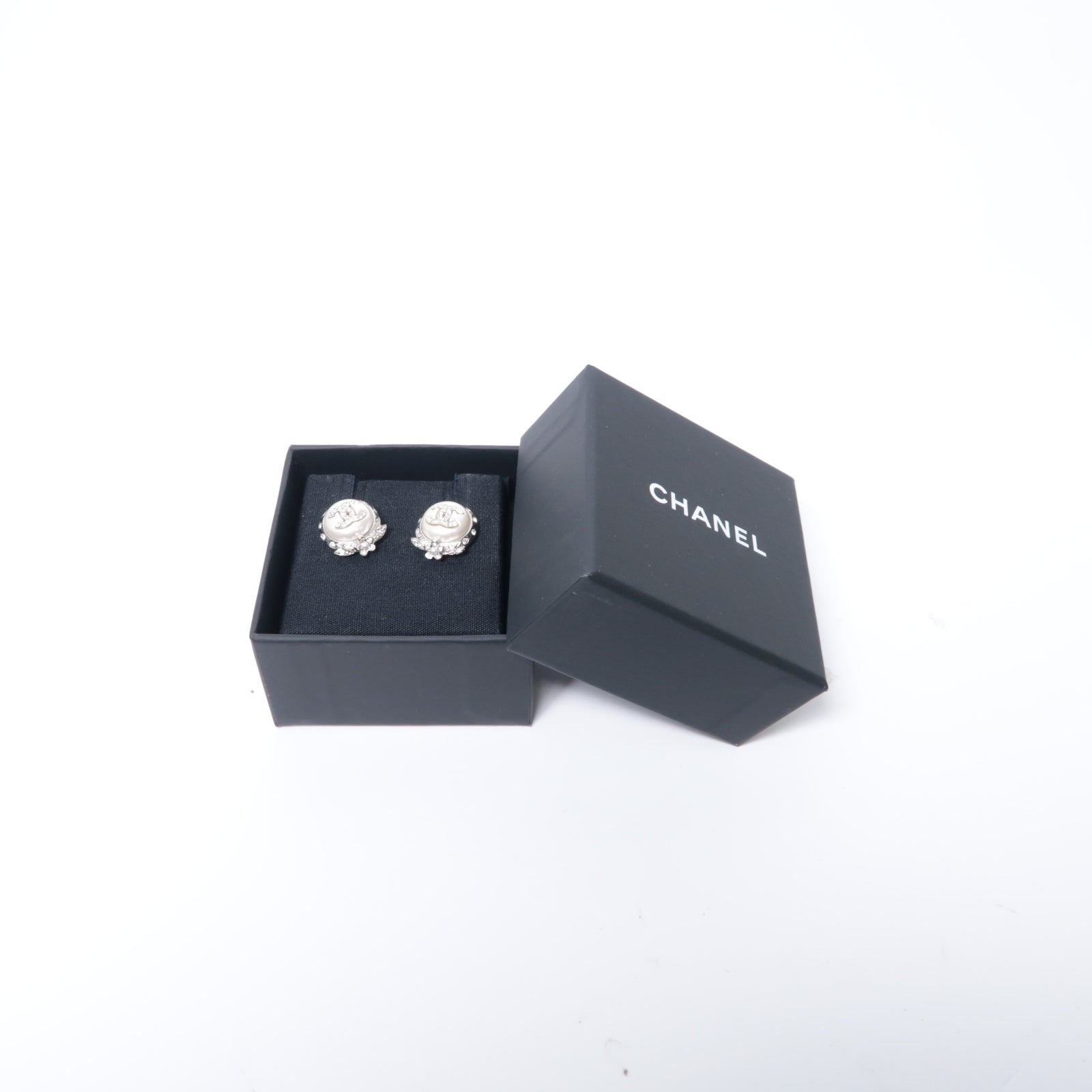 CHANEL 【激減優惠】PVC金屬Earrings耳環銀色/白色