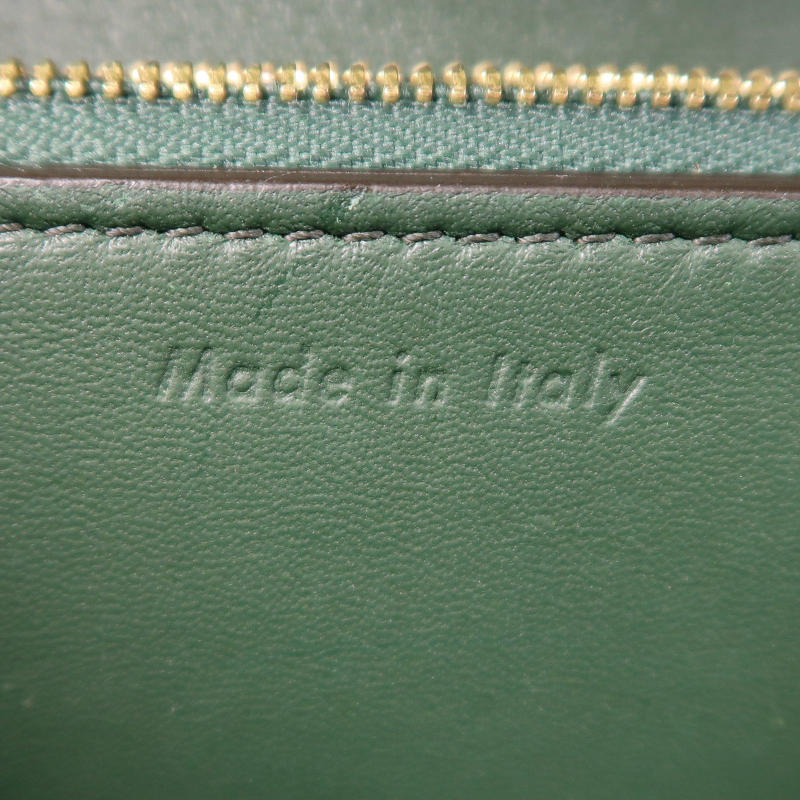 CELINE 牛皮皮革Classic Box金扣肩背袋