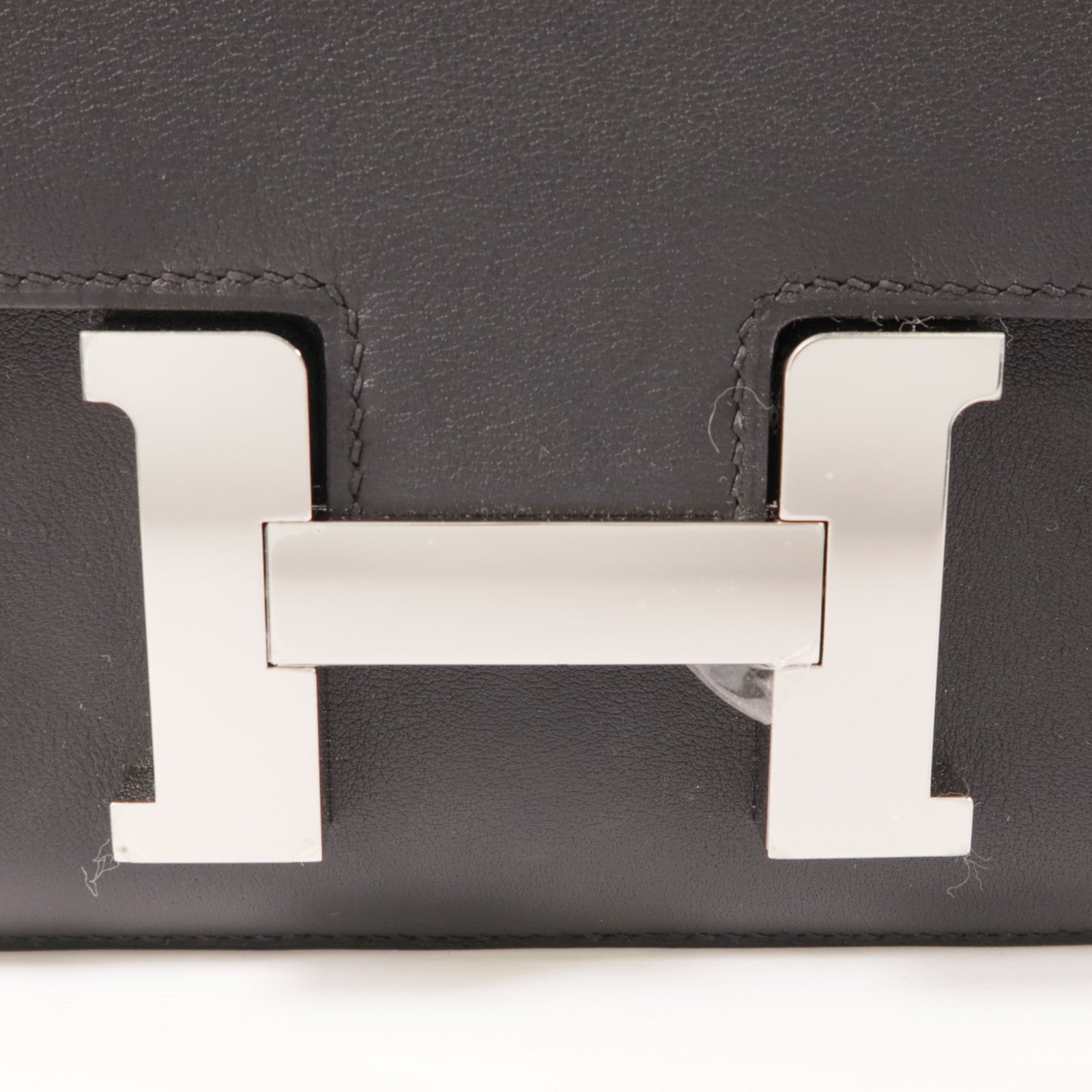 HERMES Swift皮革Constance 24銀扣肩背袋黑色