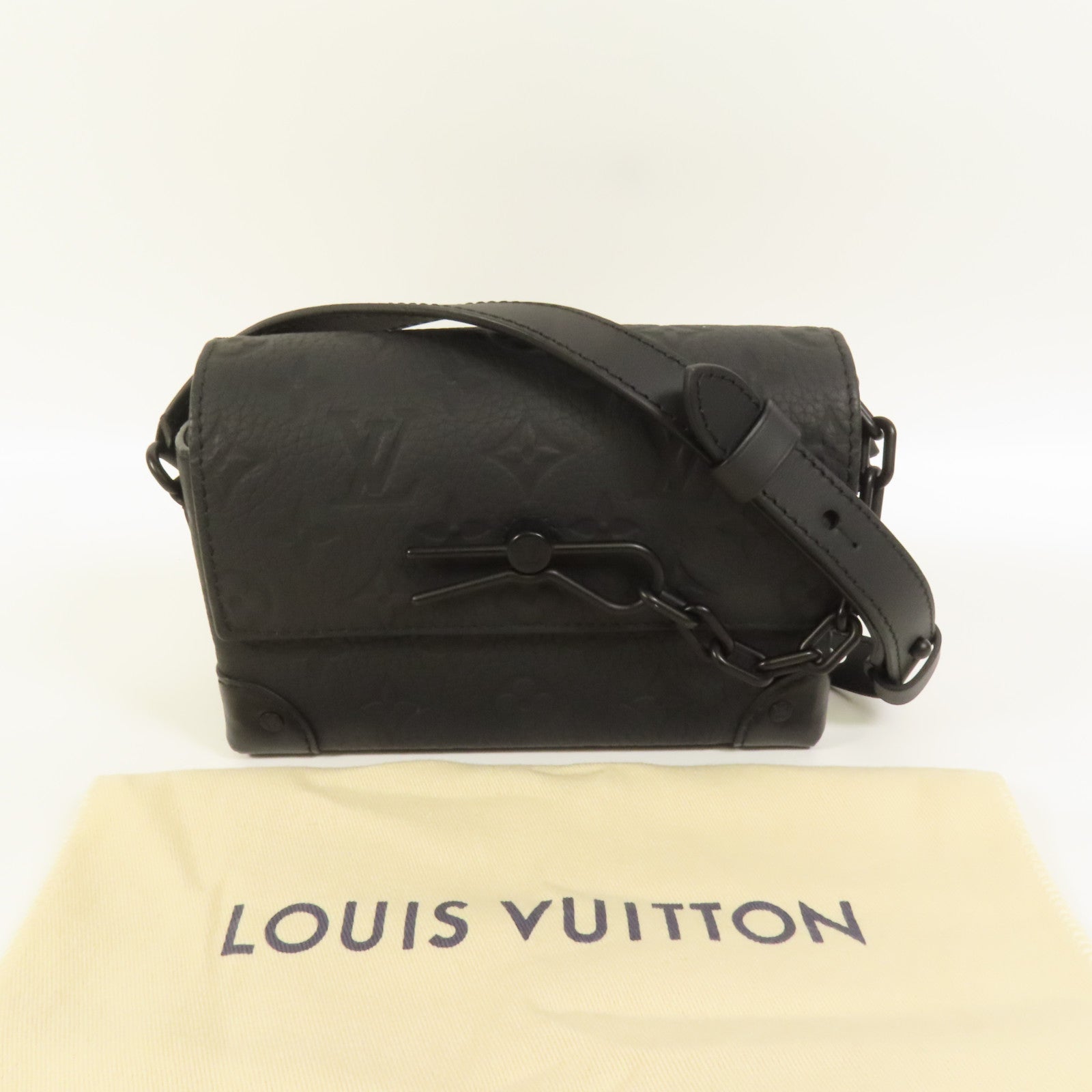 LOUIS VUITTON Monogram Taurillon Steamer Wearable Wallet扣肩背袋