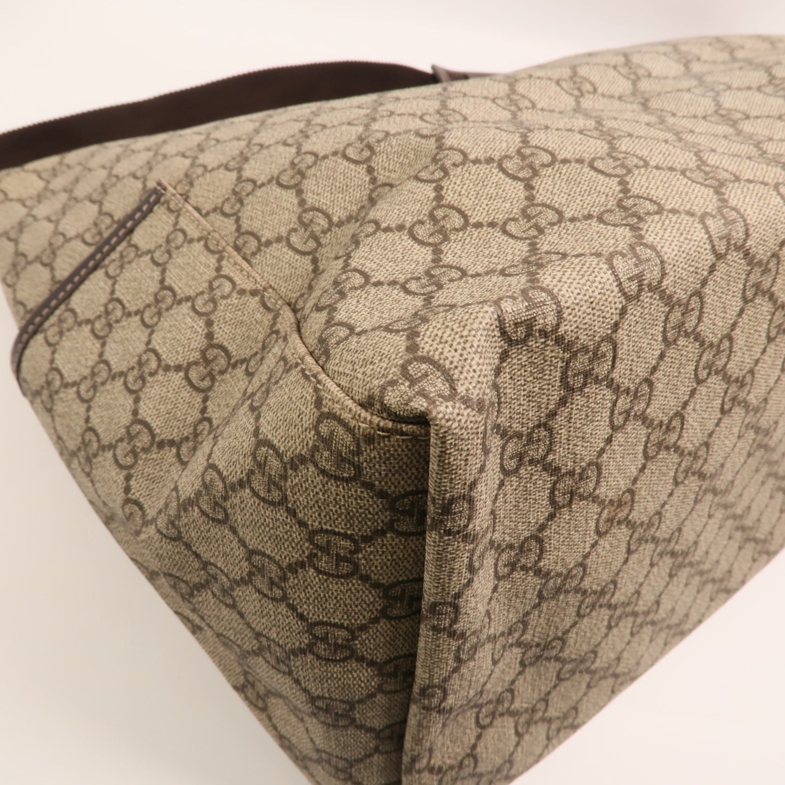 GUCCI 塗層帆布Shoulder Bag金扣肩背袋