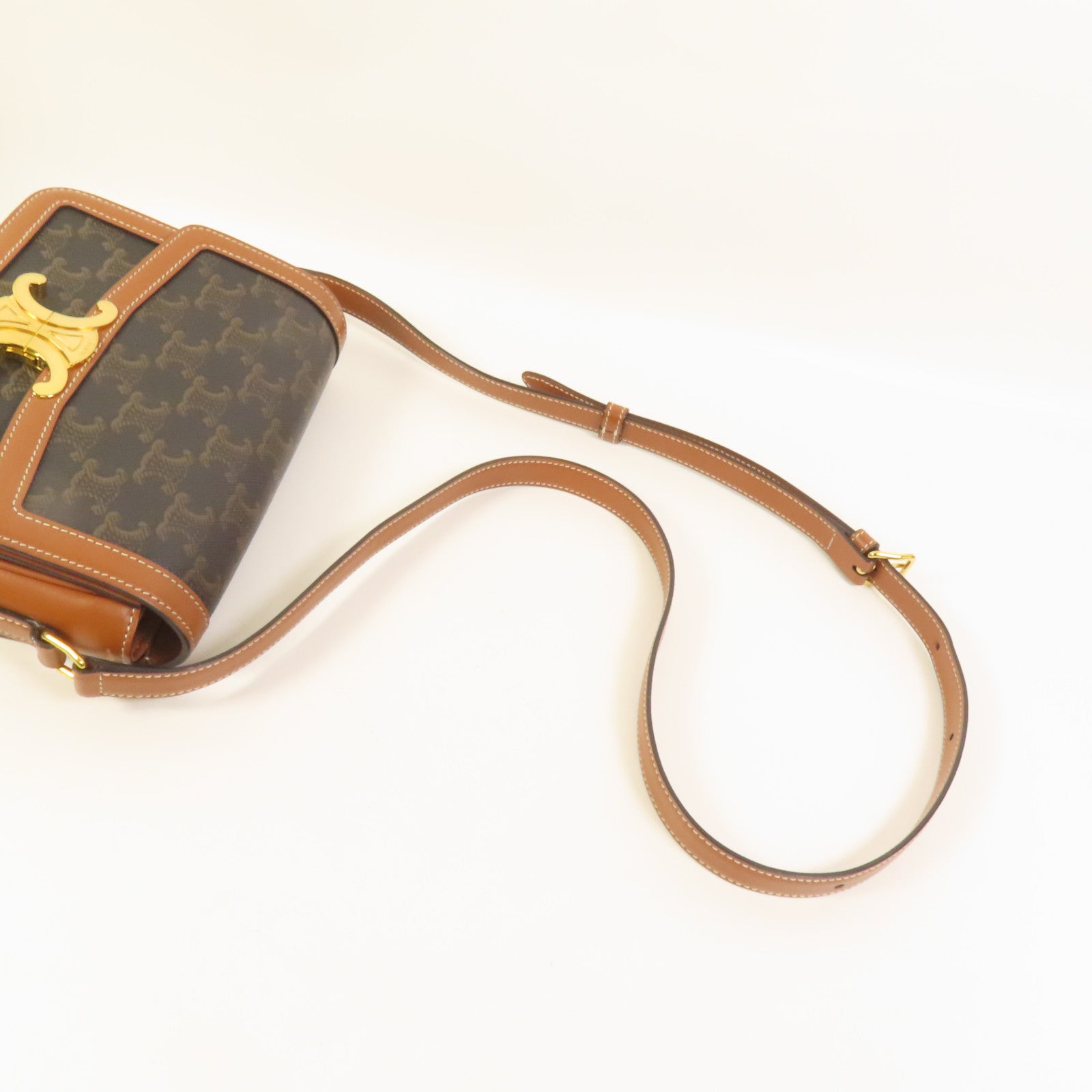 CELINE 塗層帆布/牛皮皮革Teen Triomphe金扣肩背袋