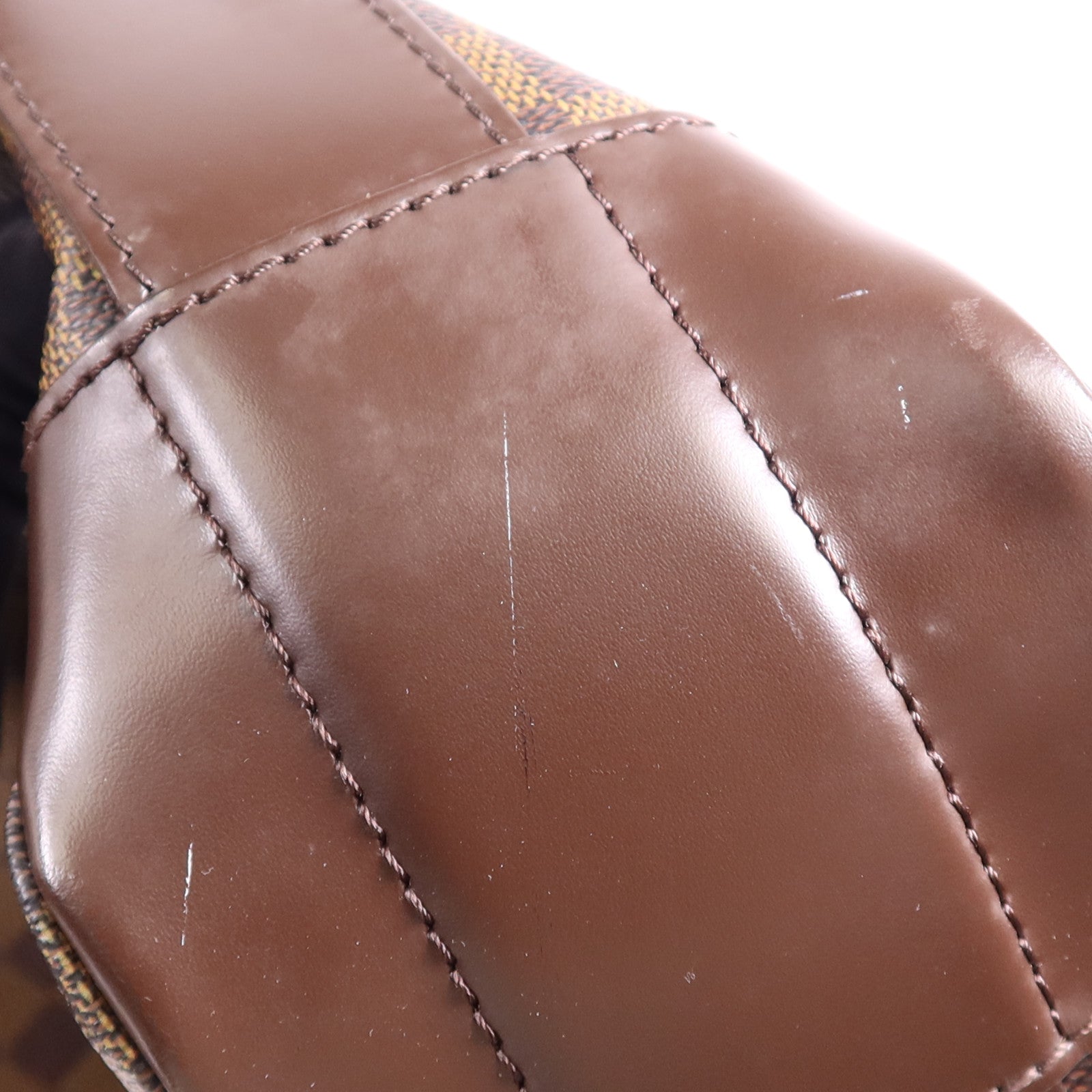 LOUIS VUITTON Damier Bastille金扣肩背袋