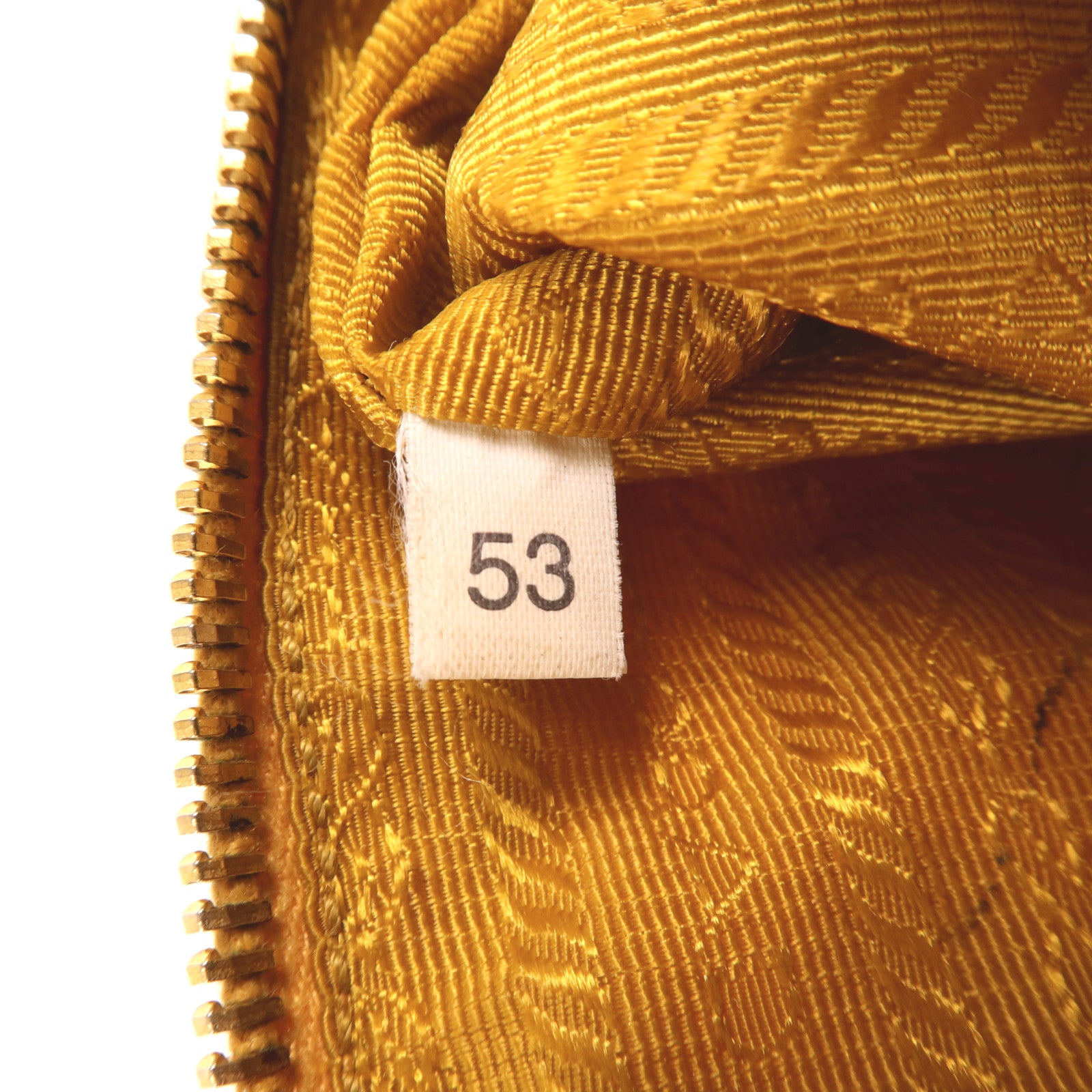 PRADA 尼龍Cosmetics Bag金扣手拿包