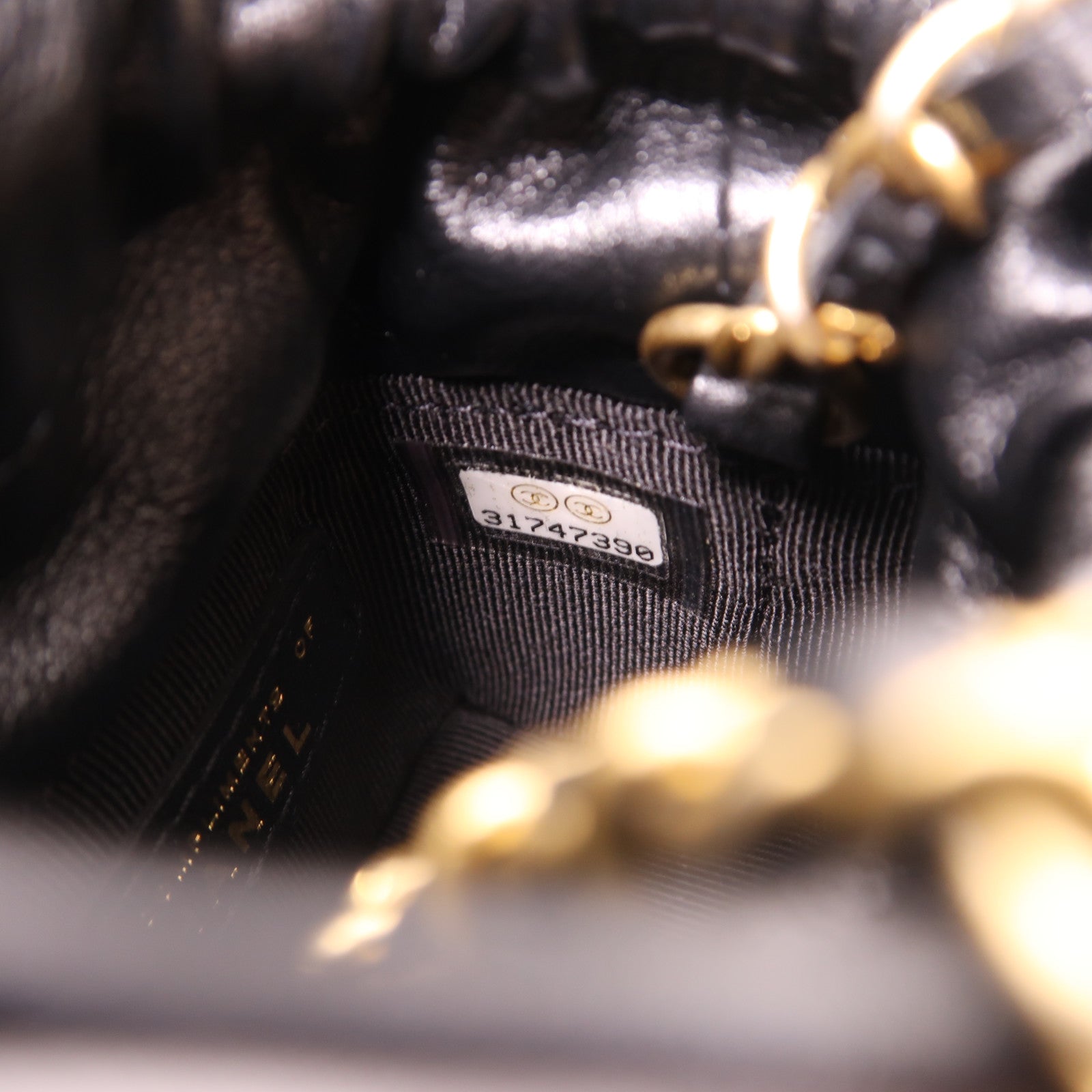 CHANEL 羊皮皮革Mini Bucket Box金扣鏈帶肩背袋