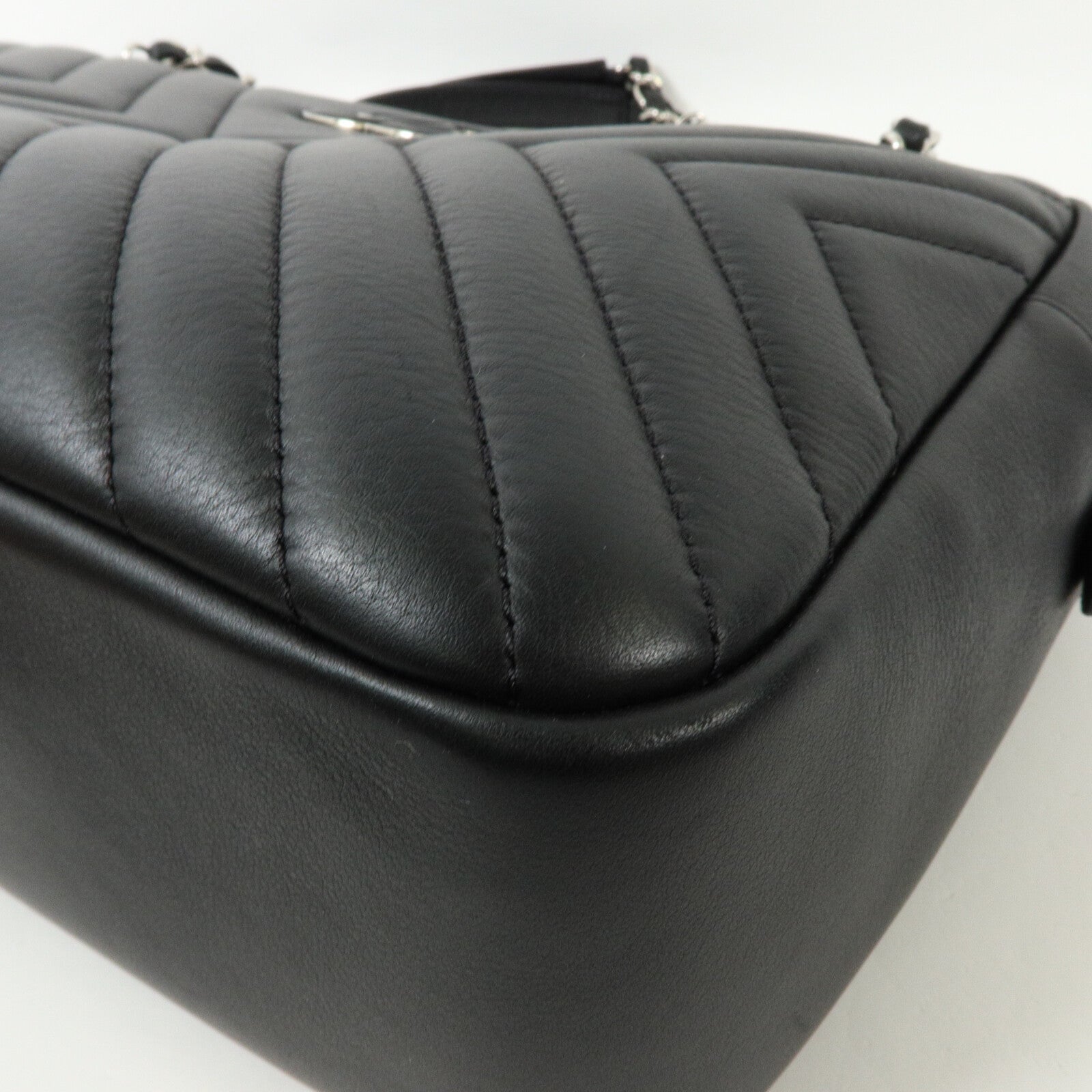CHANEL 牛皮皮革Shoulder Bag 鏈帶肩背袋