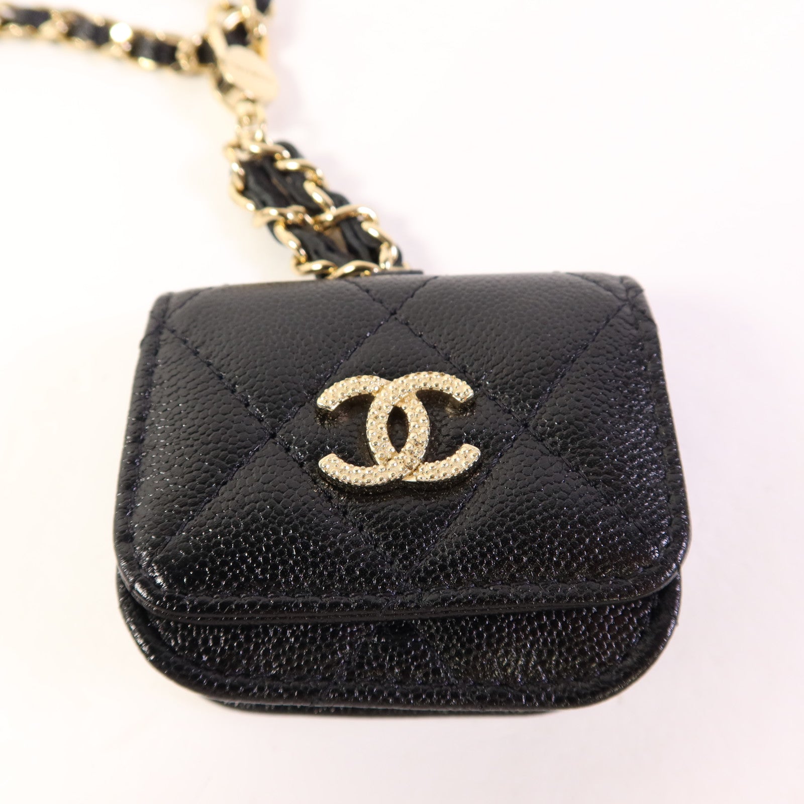CHANEL 牛皮皮革Phone and Airpods Case金扣手機袋