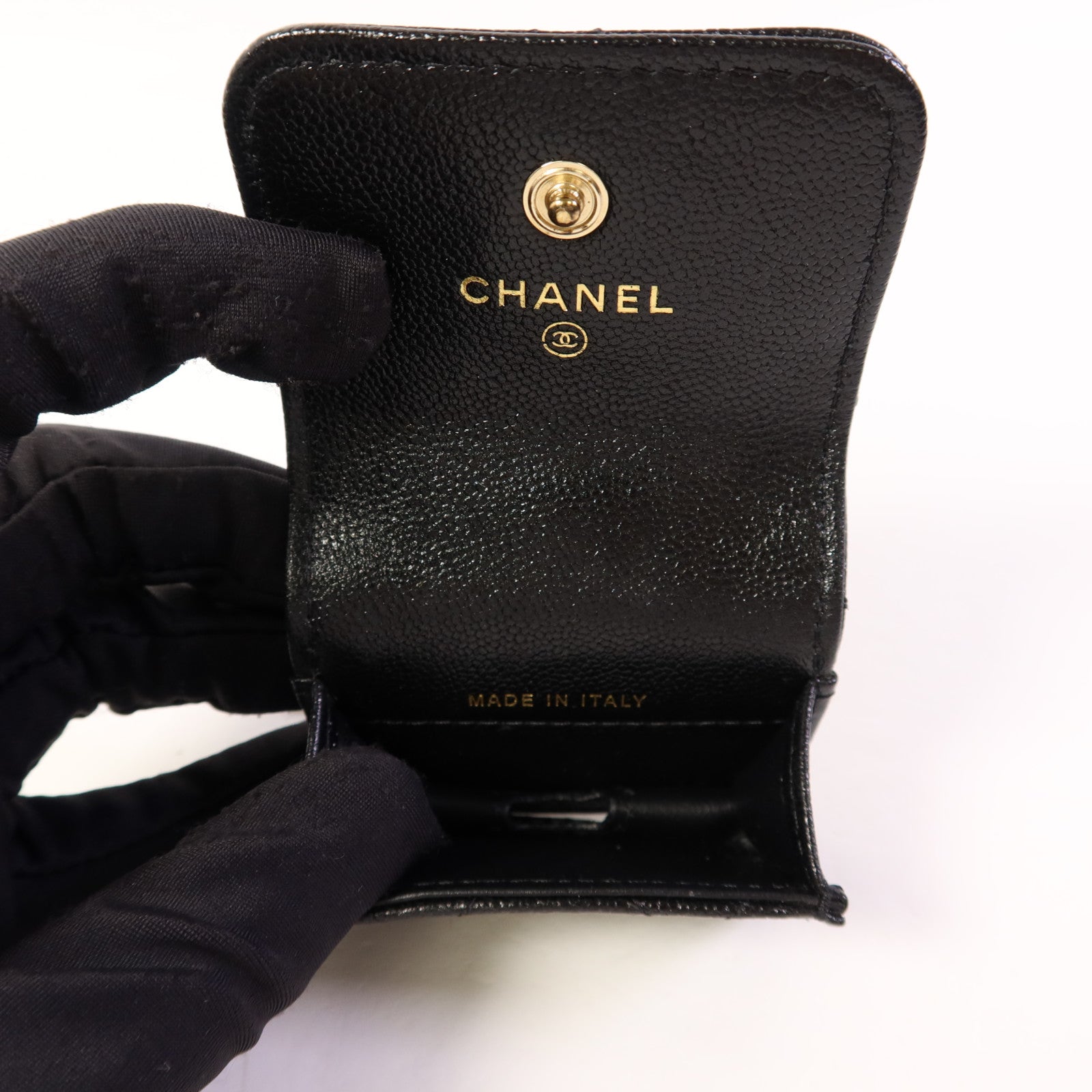 CHANEL 牛皮皮革Phone and Airpods Case金扣手機袋
