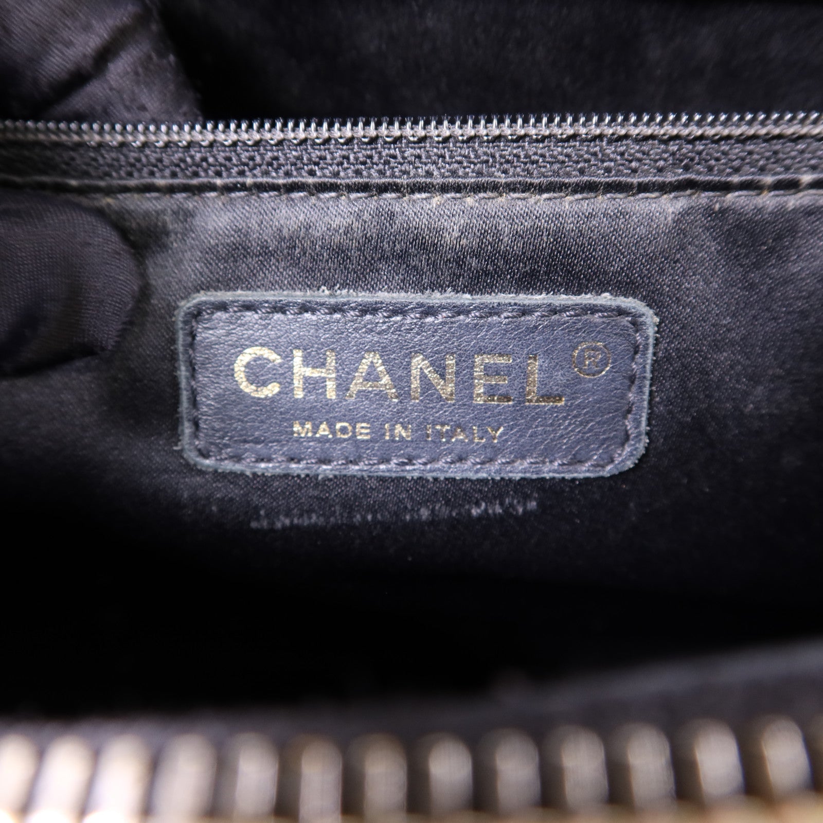 CHANEL 牛皮皮革GST Grand Shopping Tote Bag金扣鏈帶肩背袋