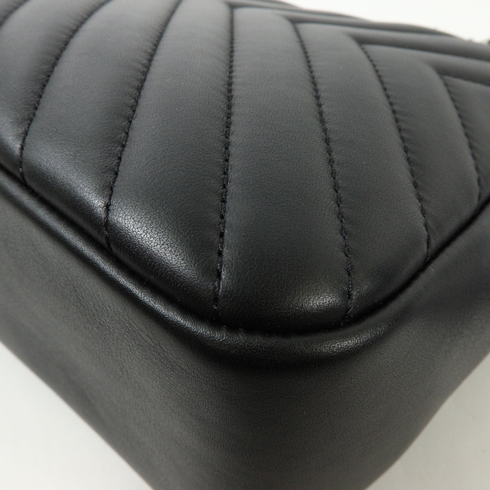CHANEL 牛皮皮革Shoulder Bag 鏈帶肩背袋