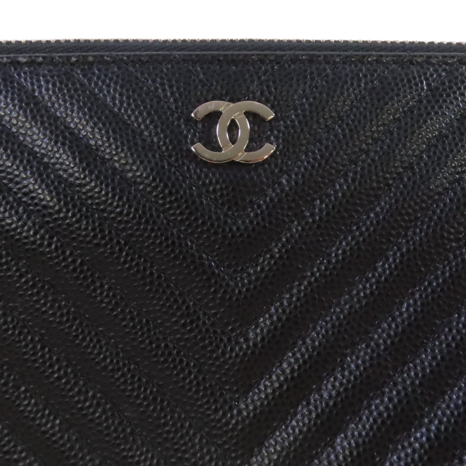 CHANEL 【激減優惠】斜紋Caviar皮革Pouch銀扣手拿包黑色