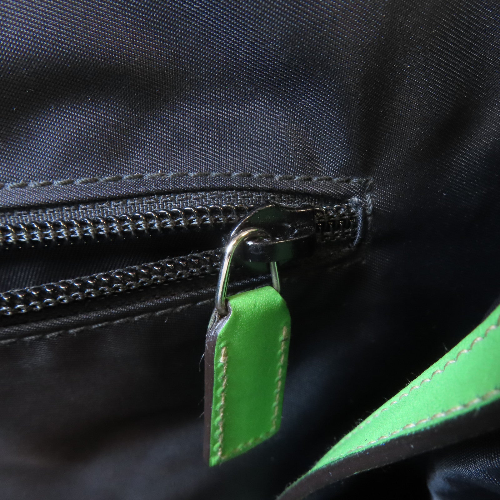GUCCI 塗層帆布/皮革Shoulder Tote Bag銀扣肩背袋/手挽袋白色/綠色