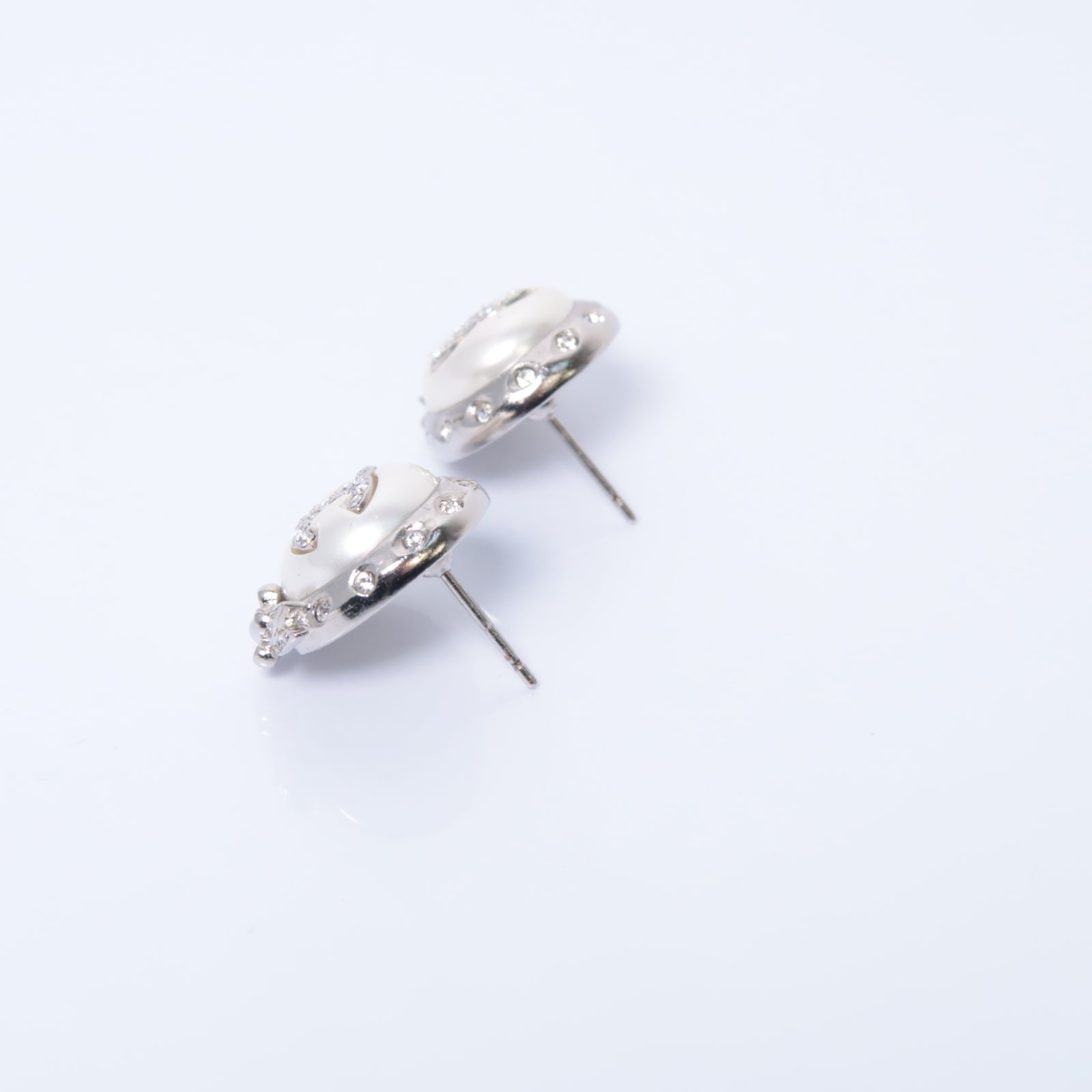 CHANEL 【激減優惠】PVC金屬Earrings耳環銀色/白色