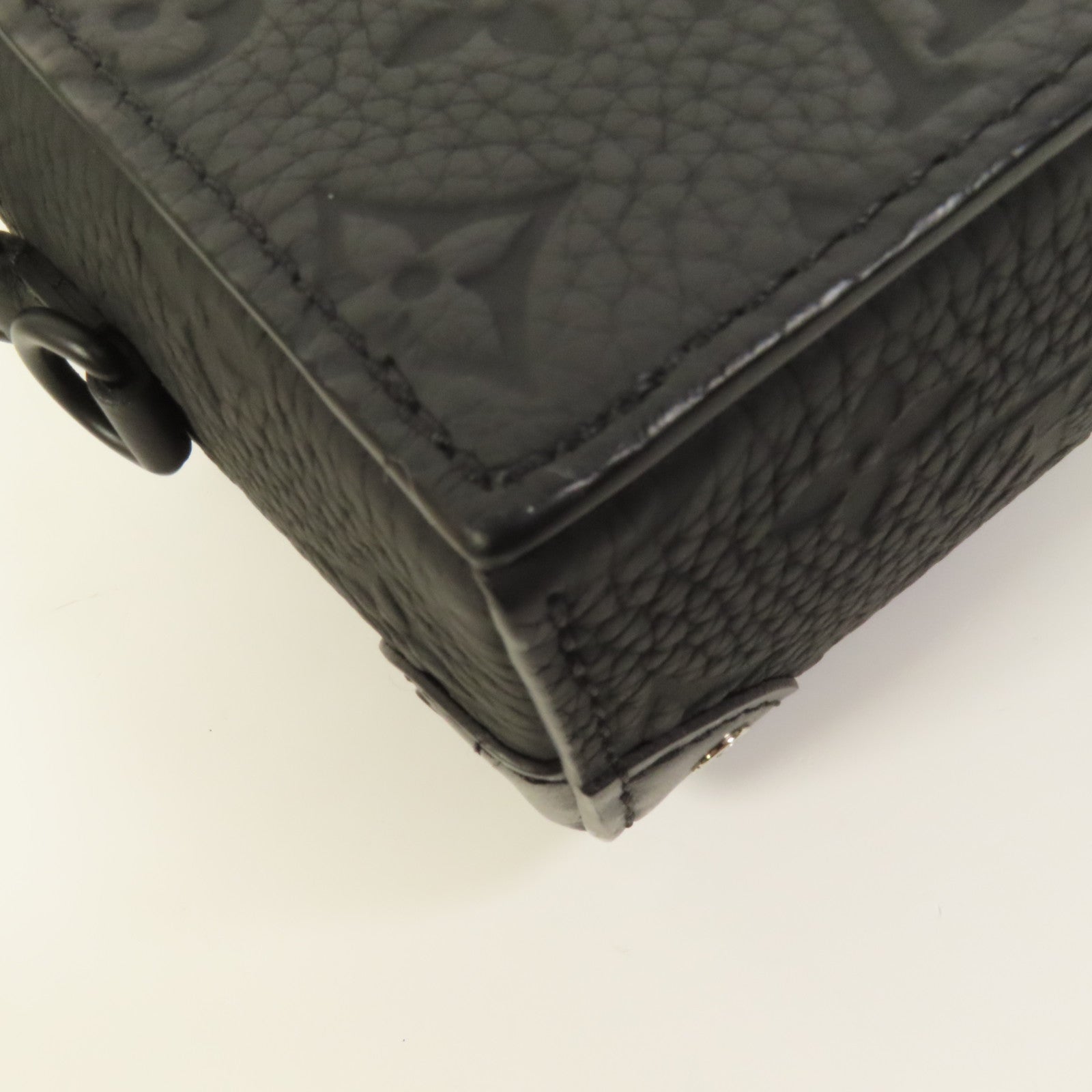LOUIS VUITTON Monogram Taurillon Steamer Wearable Wallet扣肩背袋