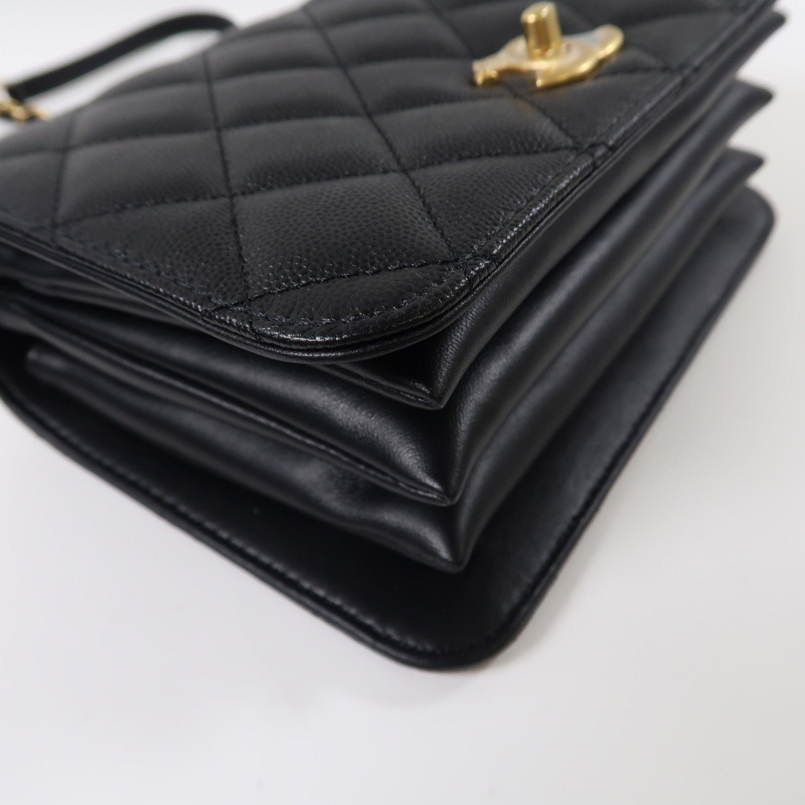 CHANEL 【激減優惠】牛皮皮革Chain Shoulder金扣肩背袋黑色
