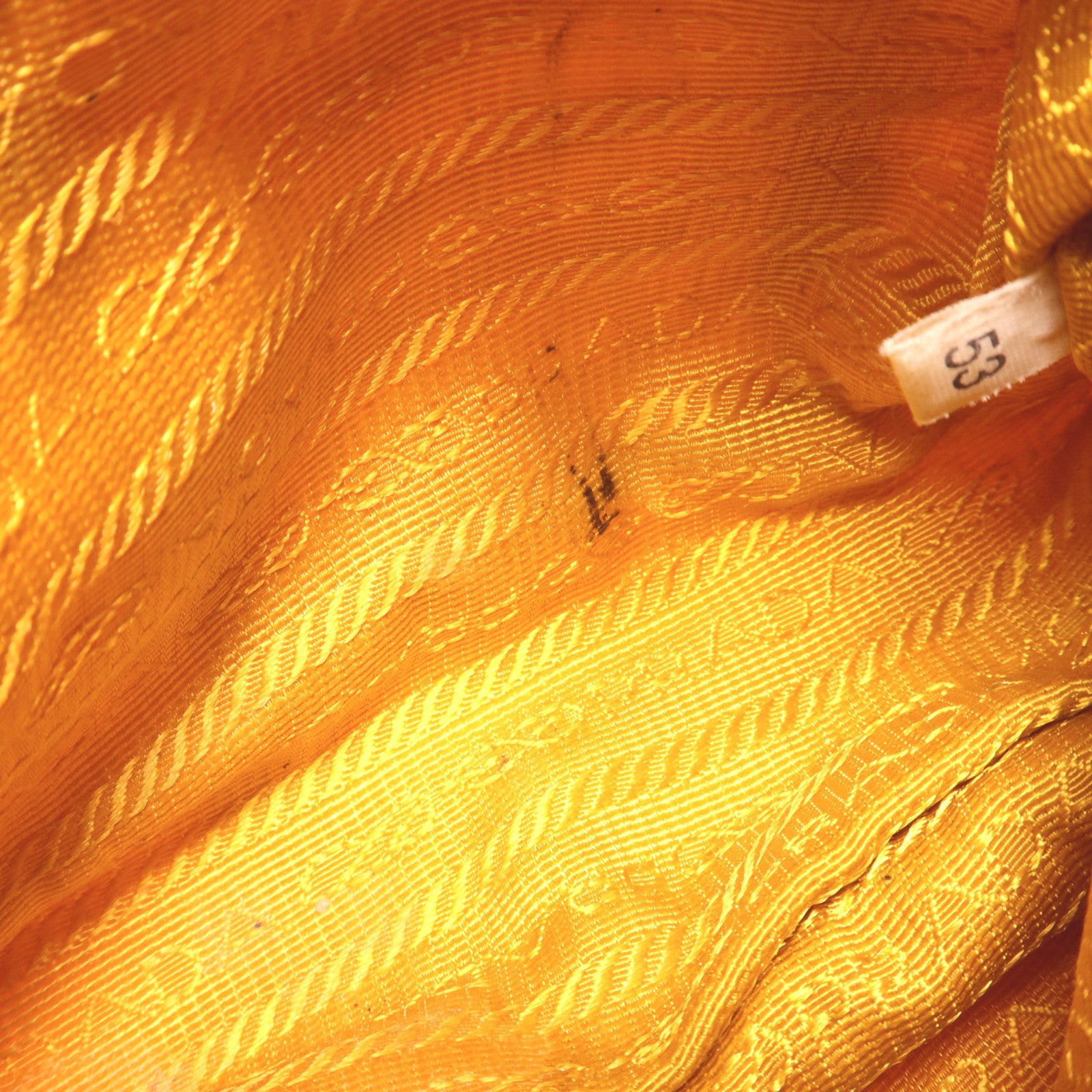 PRADA 尼龍Cosmetics Bag金扣手拿包