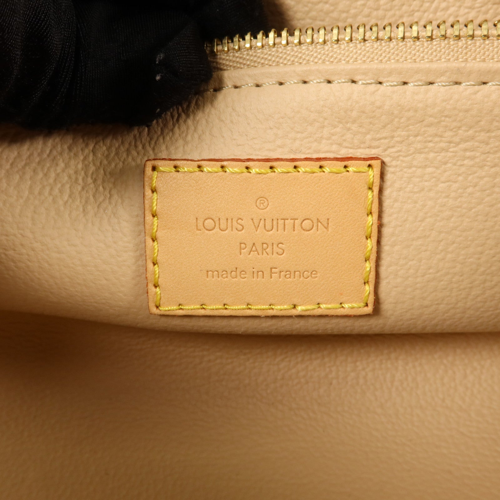 LOUIS VUITTON Monogram Dopp Kit Toiletry Pouch金扣小袋