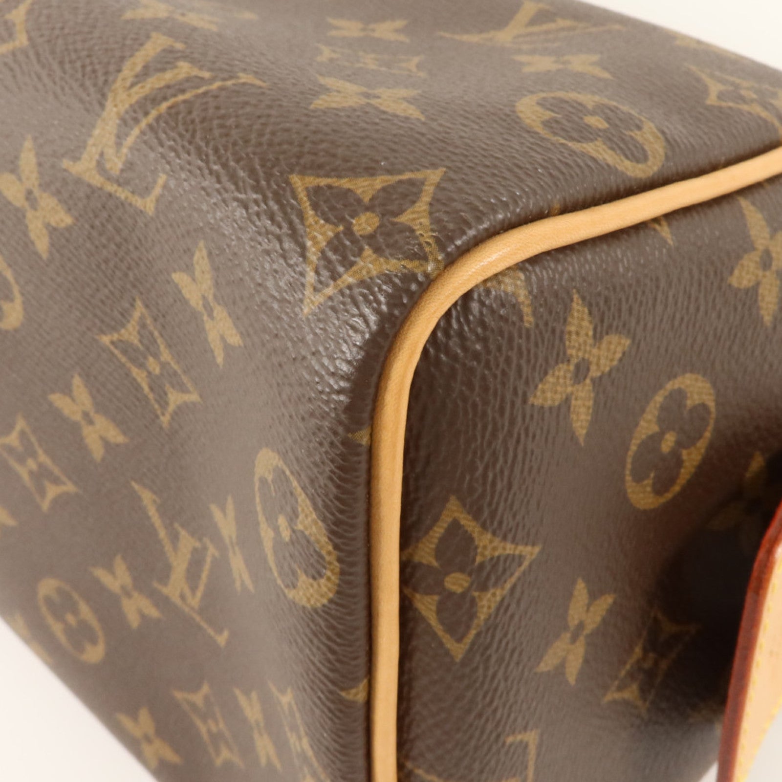 LOUIS VUITTON Monogram Dopp Kit Toiletry Pouch金扣小袋