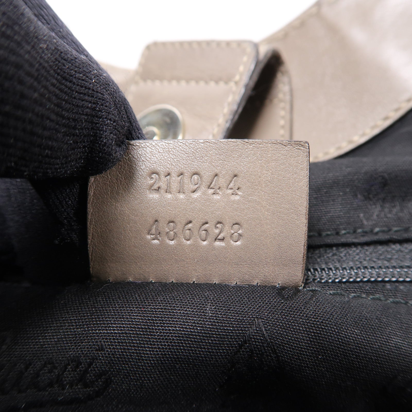 GUCCI 牛皮皮革Sukey Tote Handbag銀扣手挽袋灰色