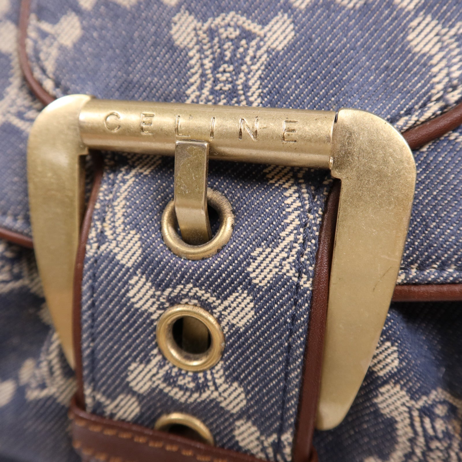 CELINE 牛仔布/皮革Macadam Hand Bag金扣手挽袋