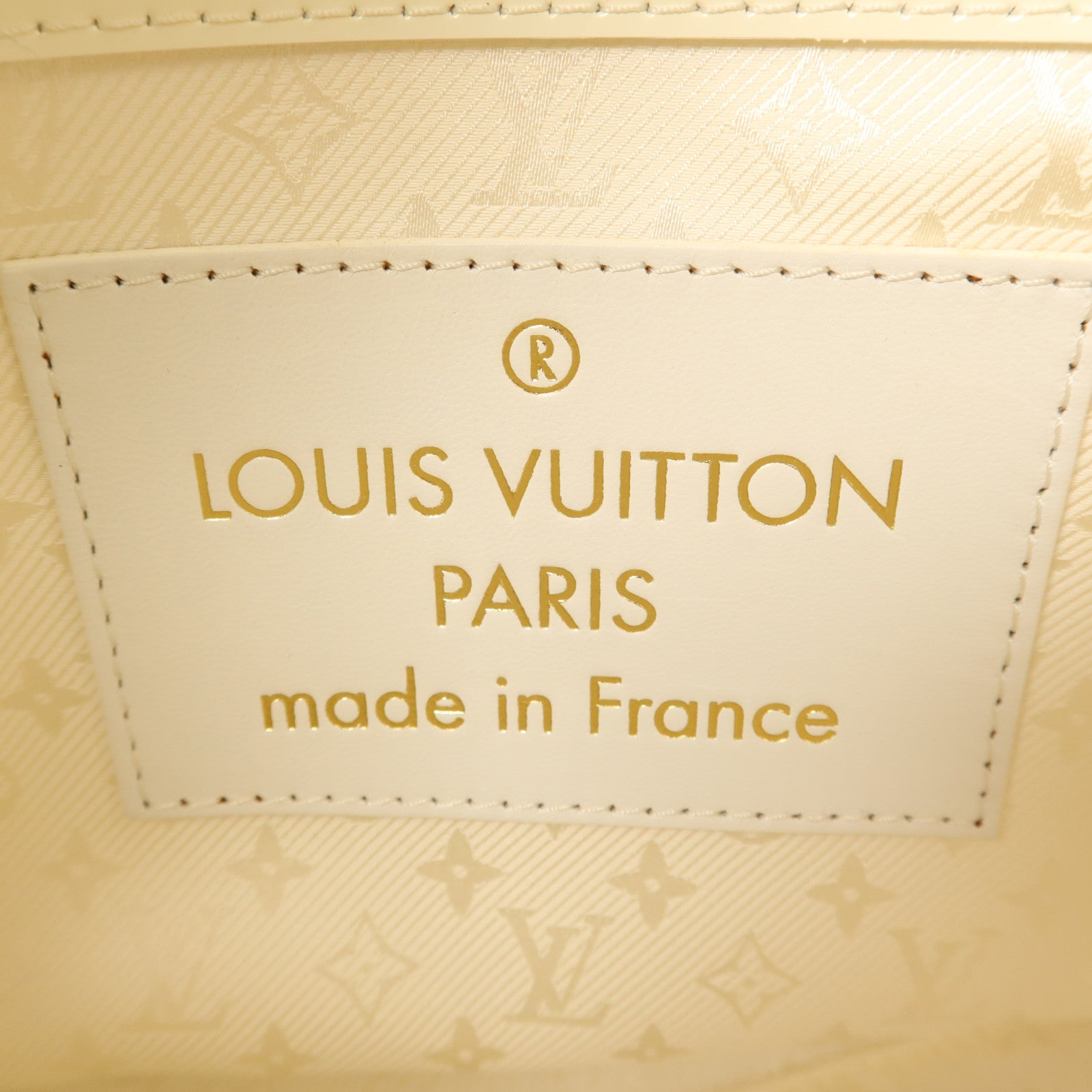 LOUIS VUITTON 皮革Street Shopper PM金扣手挽袋