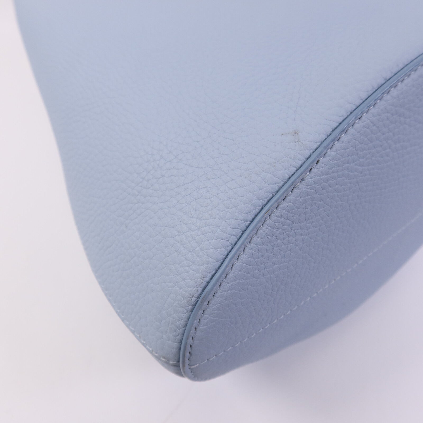BURBERRY 牛皮皮革TB Bucket Bag金扣手挽肩背兩用袋