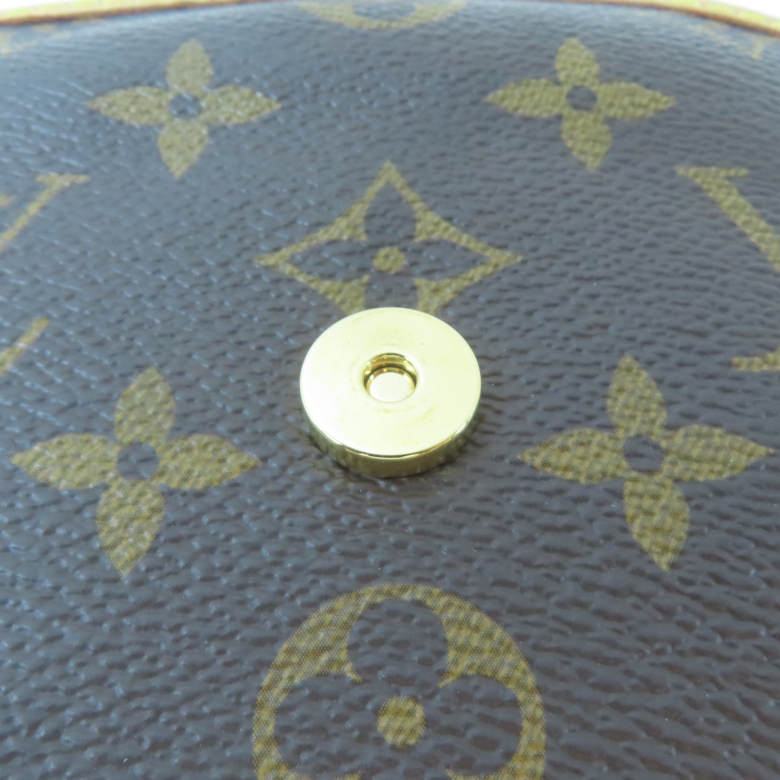 LOUIS VUITTON 【激減優惠】Monogram Fold Me Pouch金扣肩背袋啡色