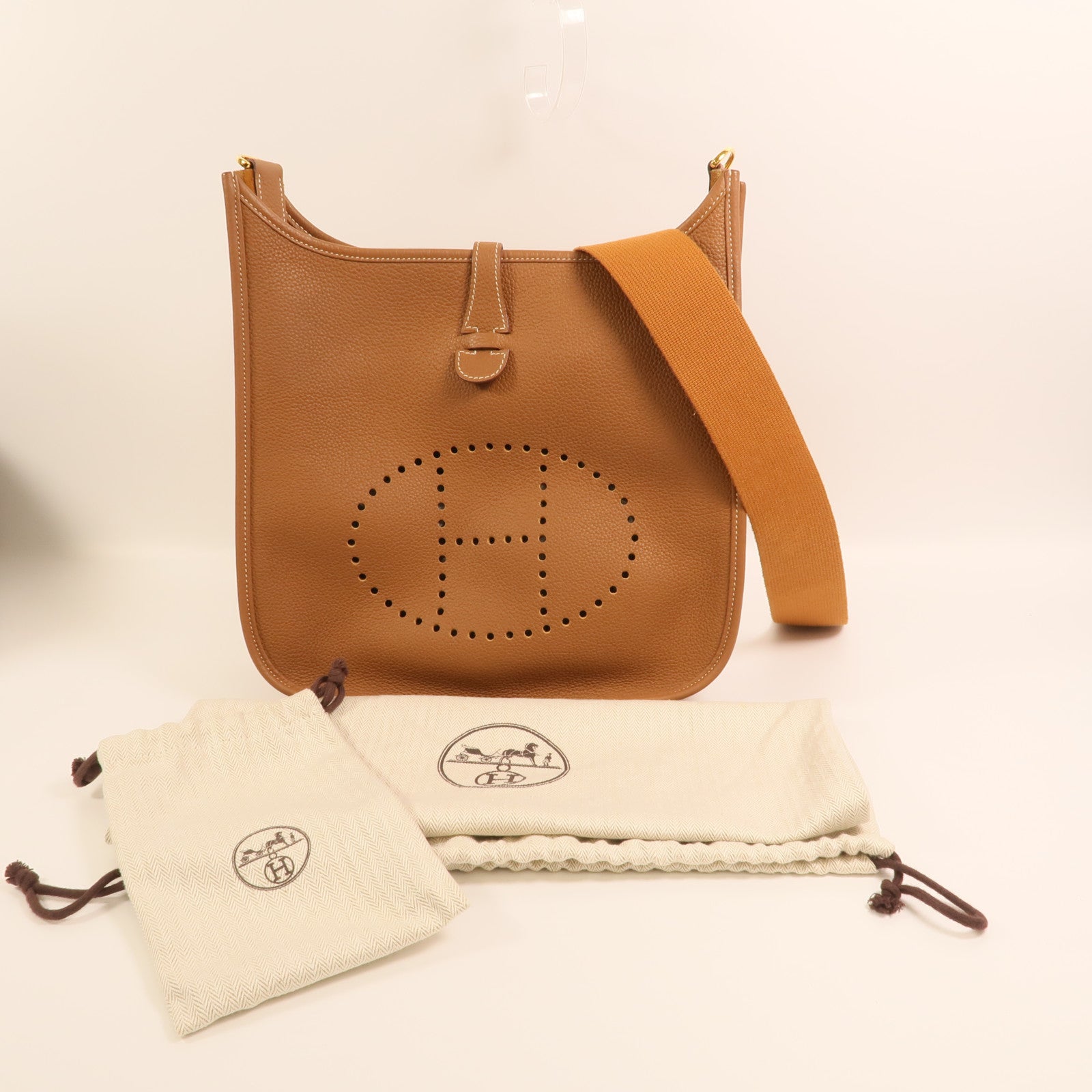 HERMES Clemence皮革Evelyne PM金扣肩背袋