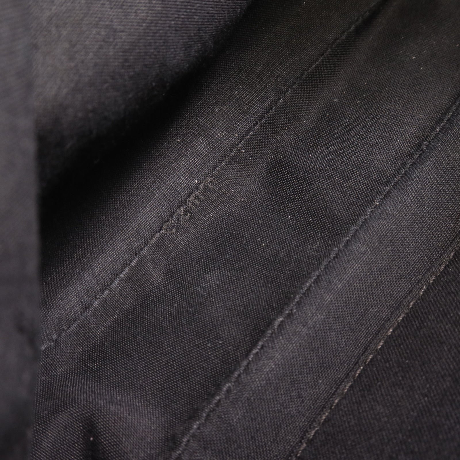 FENDI 皮革Camera Bag銀扣肩背袋