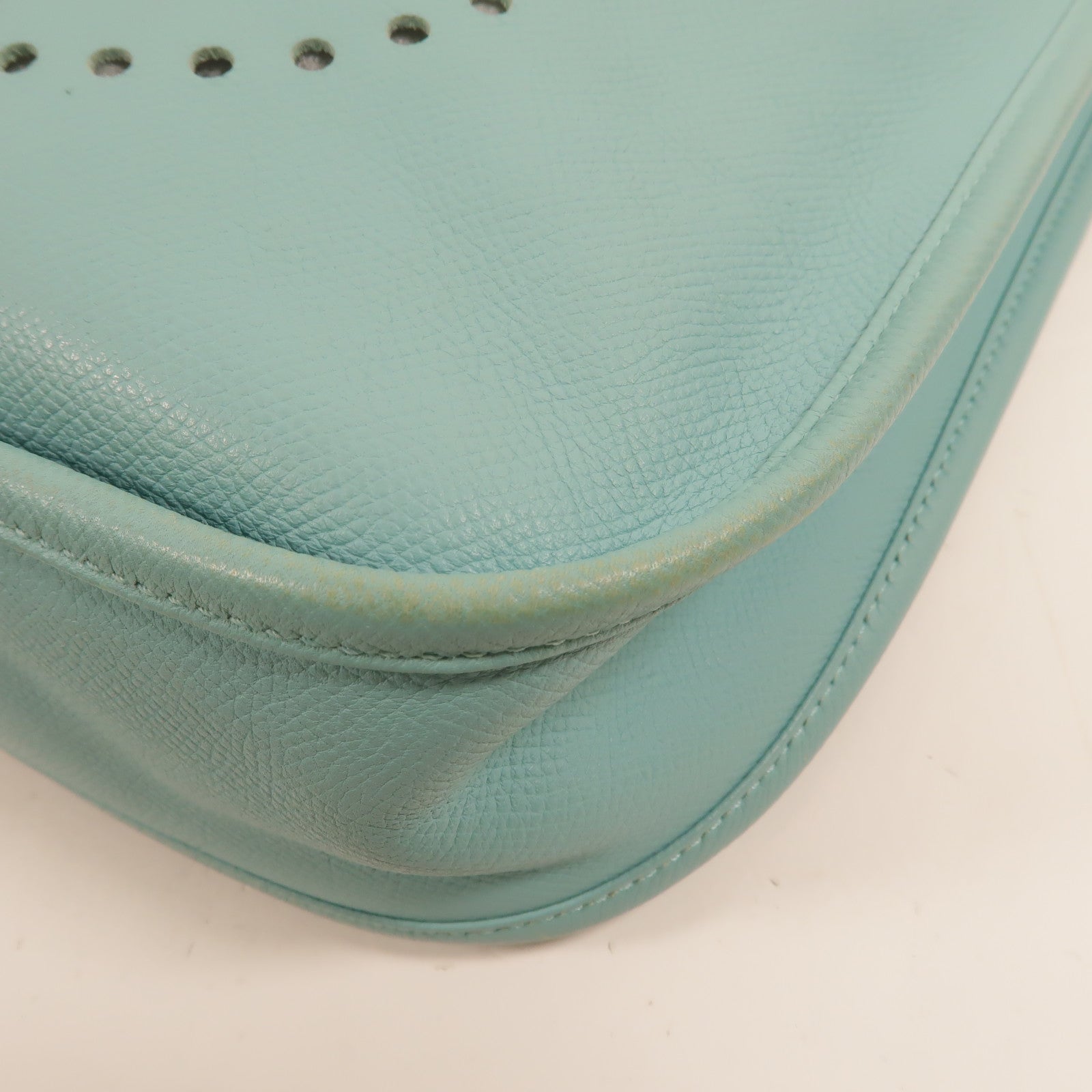 HERMES Epsom皮革Evelyne PM 肩背袋Bleu Atoll