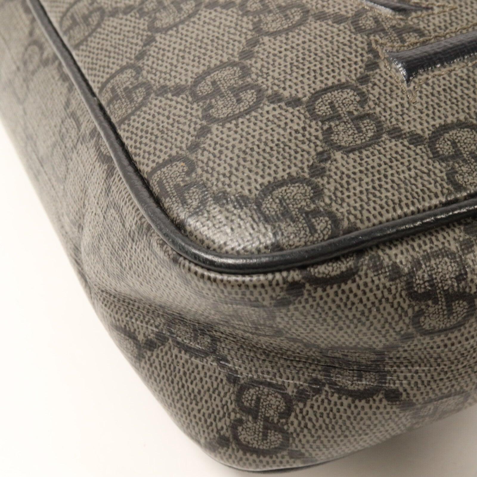 GUCCI 塗層帆布GG Supreme Bag肩背袋