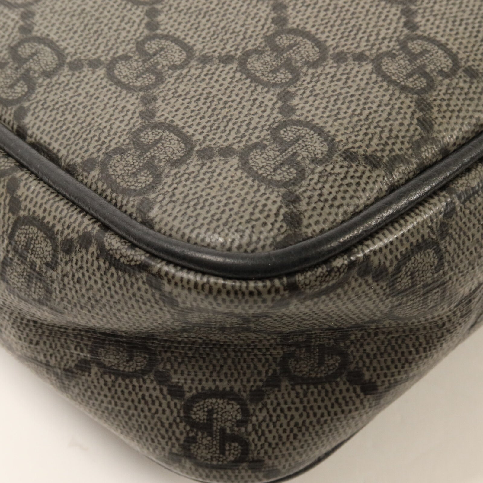 GUCCI 塗層帆布GG Supreme Bag肩背袋