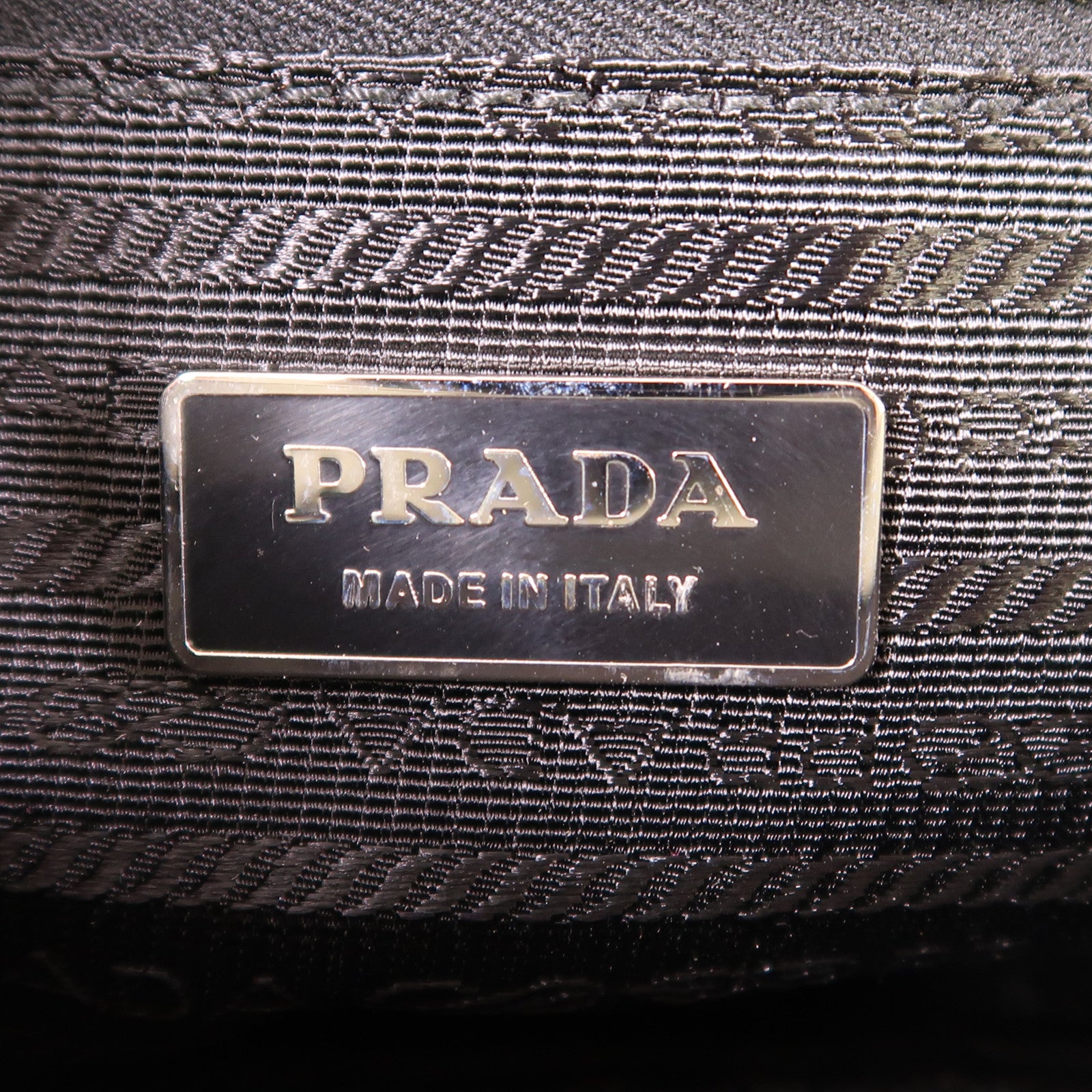 PRADA 尼龍Tote Bag銀扣手挽袋