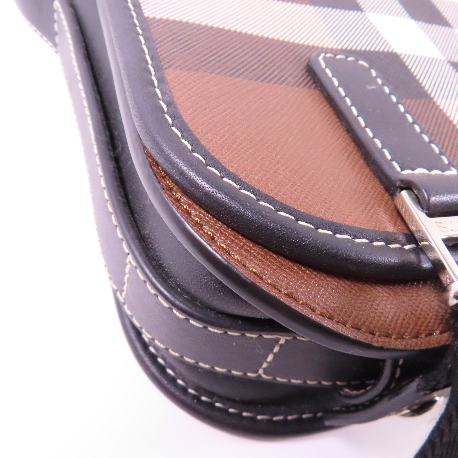 BURBERRY 塗層帆布Shoulder Bag銀扣肩背袋啡色/黑色