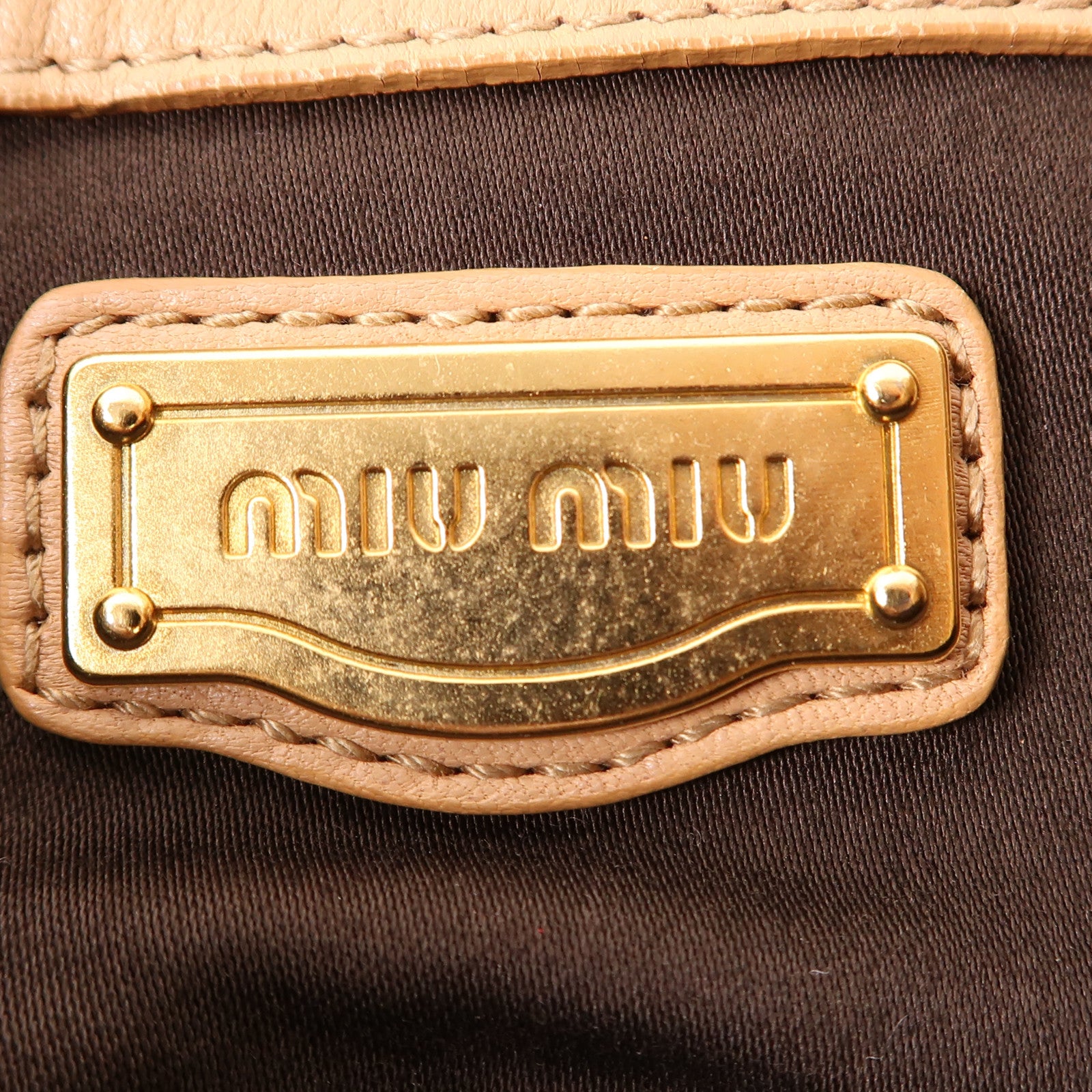 Miu Miu 羊皮皮革Handbag金扣手挽袋