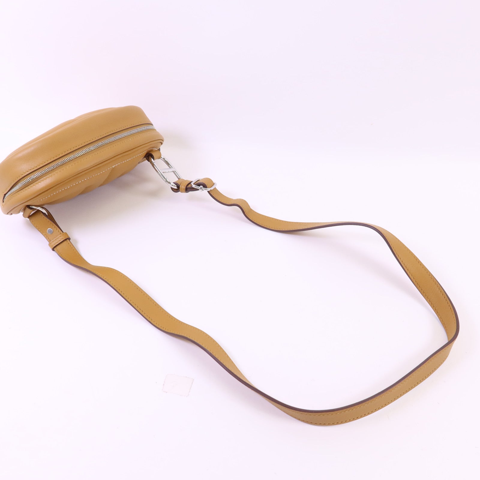 HERMES 【激減優惠】Swift皮革In The Loop Belt Bag銀扣腰包Sesame/Celeste