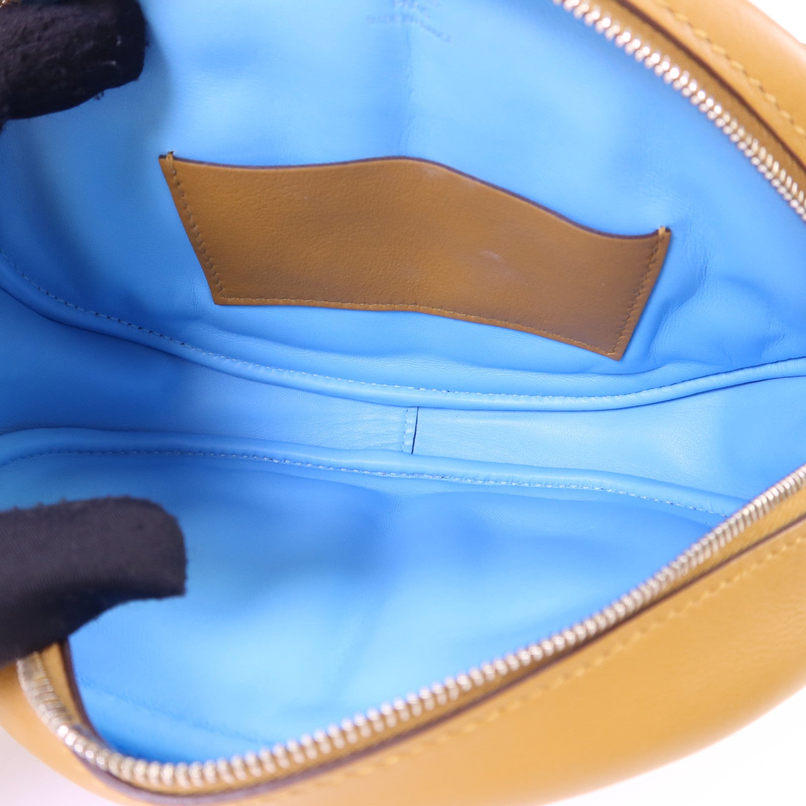 HERMES 【激減優惠】Swift皮革In The Loop Belt Bag銀扣腰包Sesame/Celeste