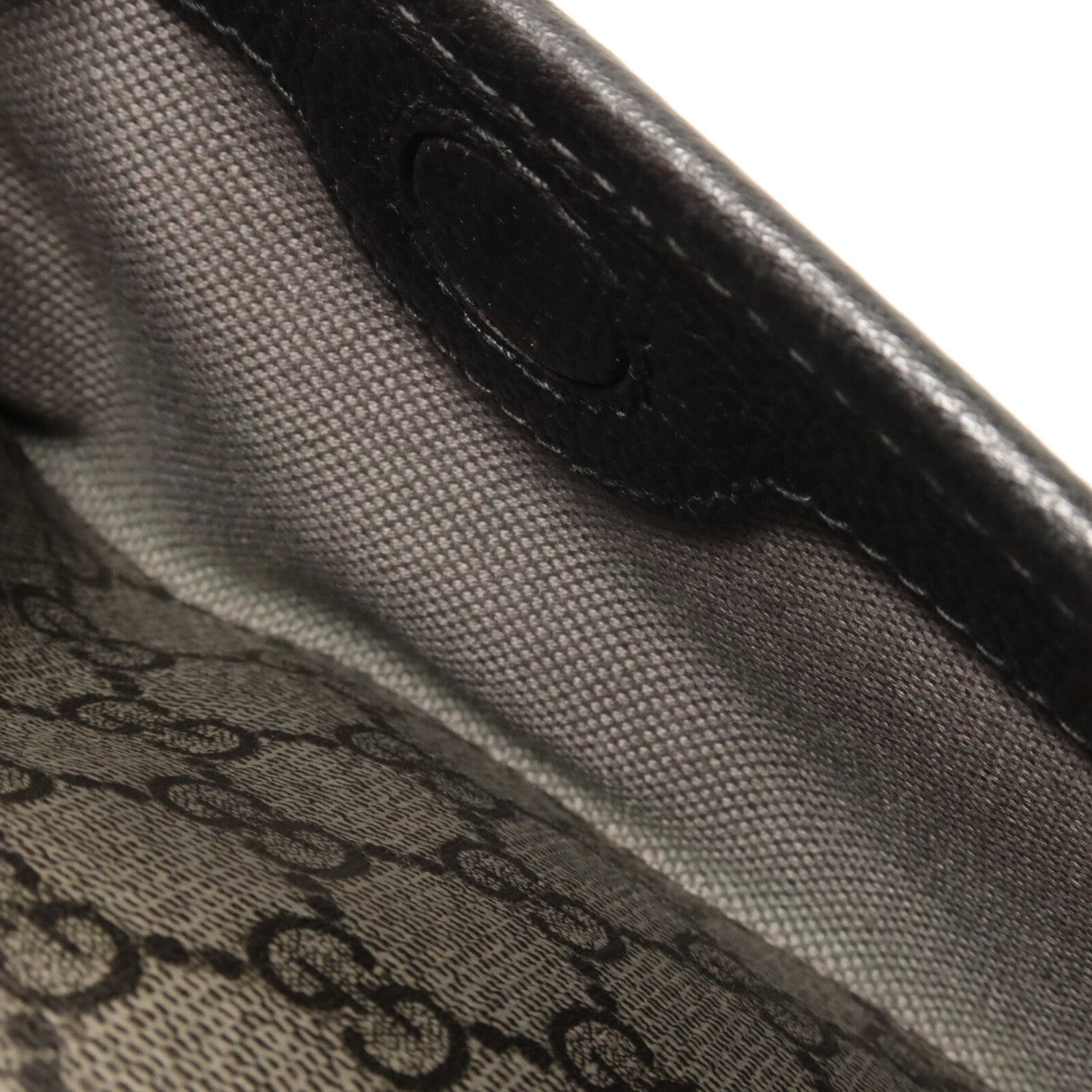 GUCCI 塗層帆布GG Supreme Bag肩背袋