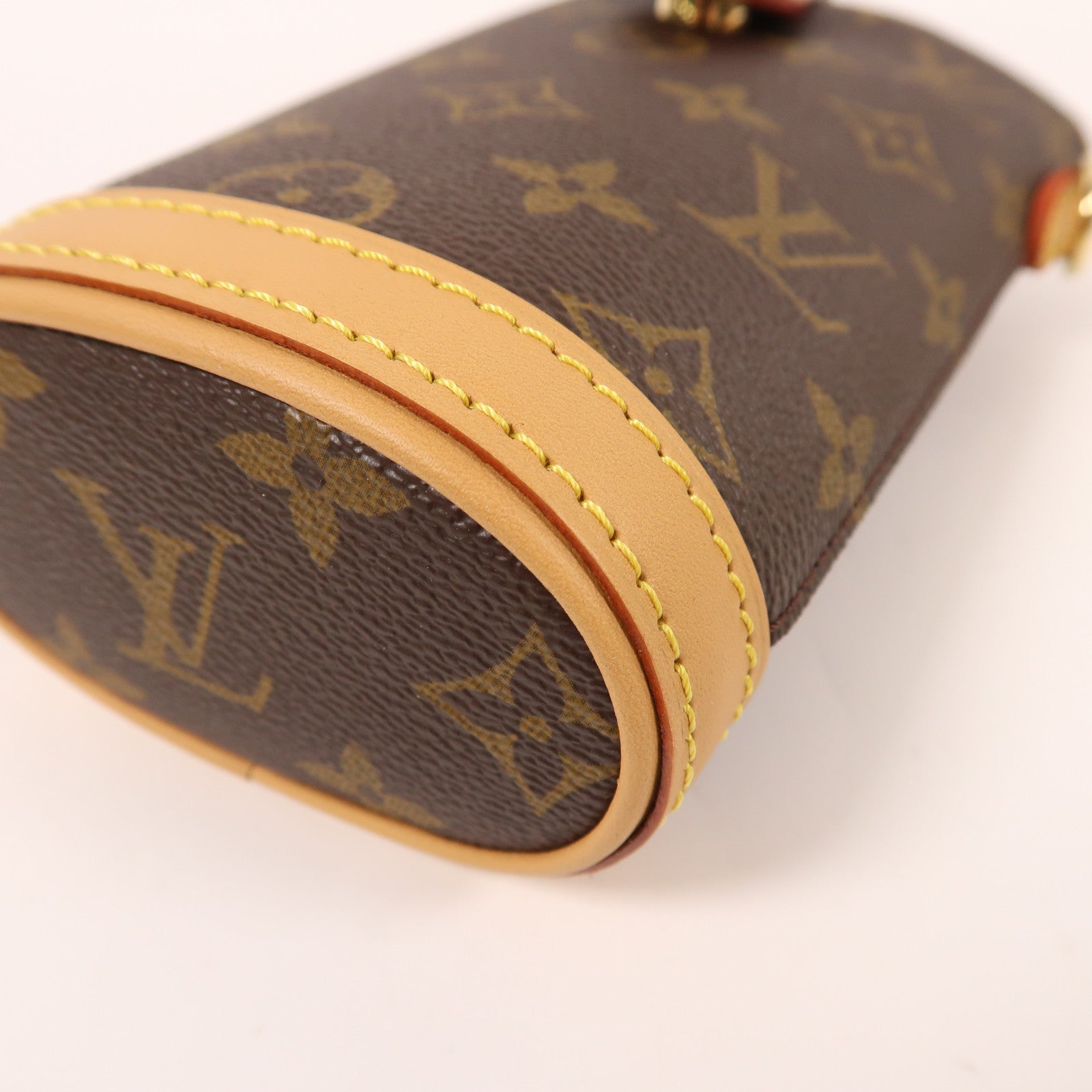 LOUIS VUITTON Monogram Fold Me Pouch金扣肩背袋棕色