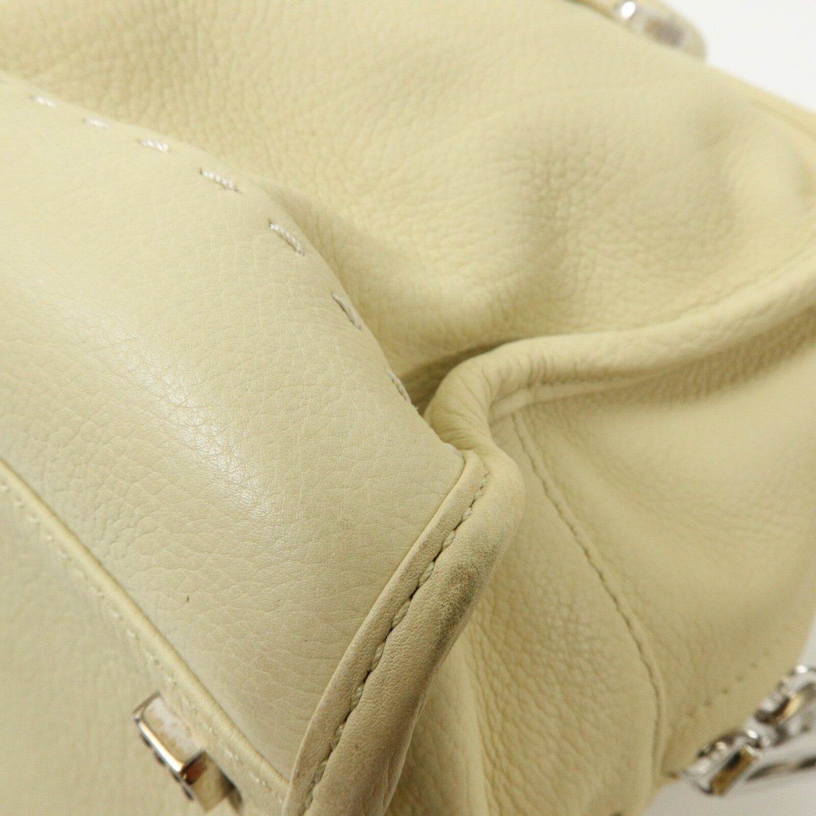 LOEWE 牛皮皮革Amazona 28手挽袋
