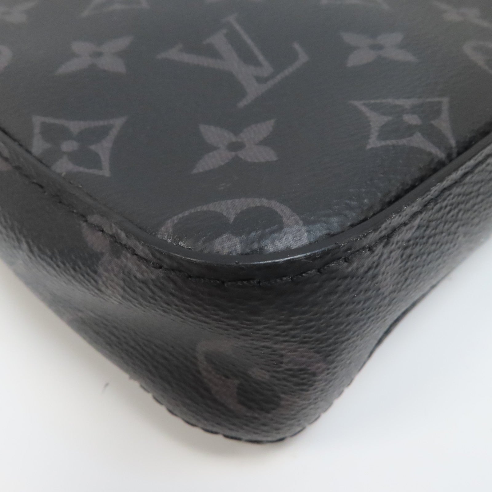 LOUIS VUITTON Monogram Eclipse Trio Messenger銀扣肩背袋黑色/灰色