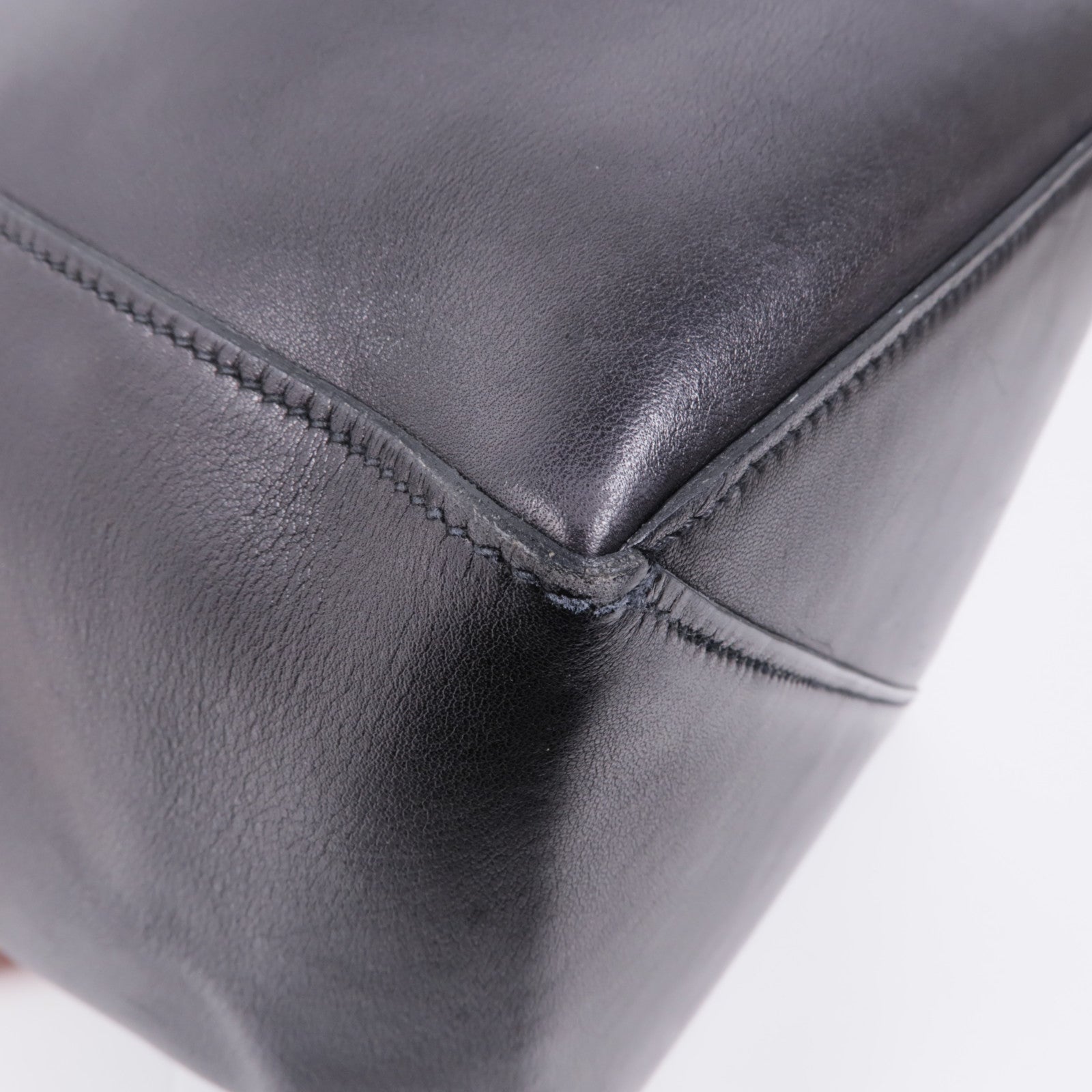 HERMES Veau Volupto皮革Licol 19肩背袋Noir