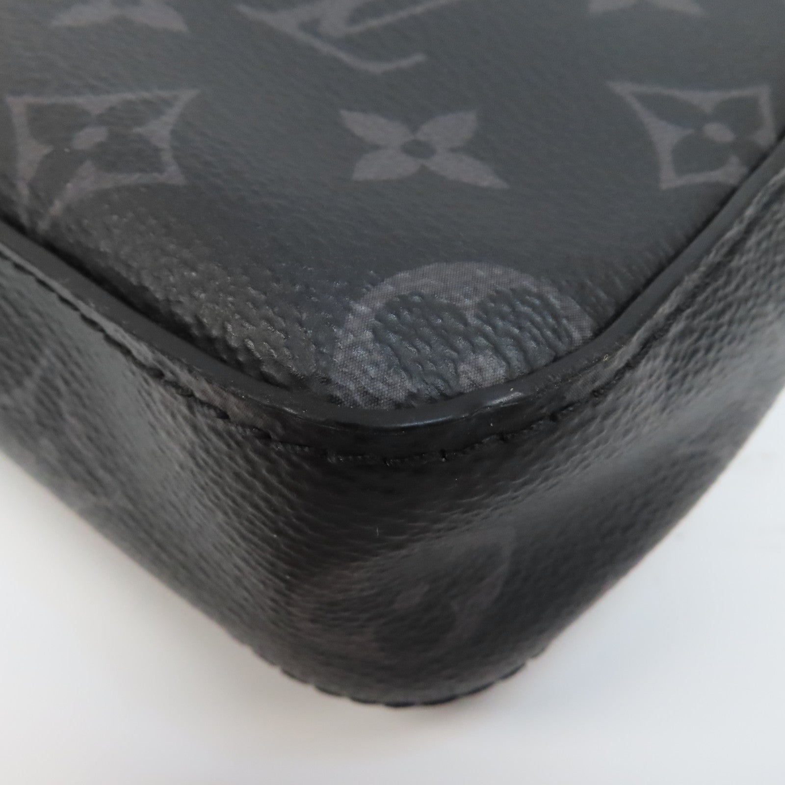 LOUIS VUITTON Monogram Eclipse Trio Messenger銀扣肩背袋黑色/灰色