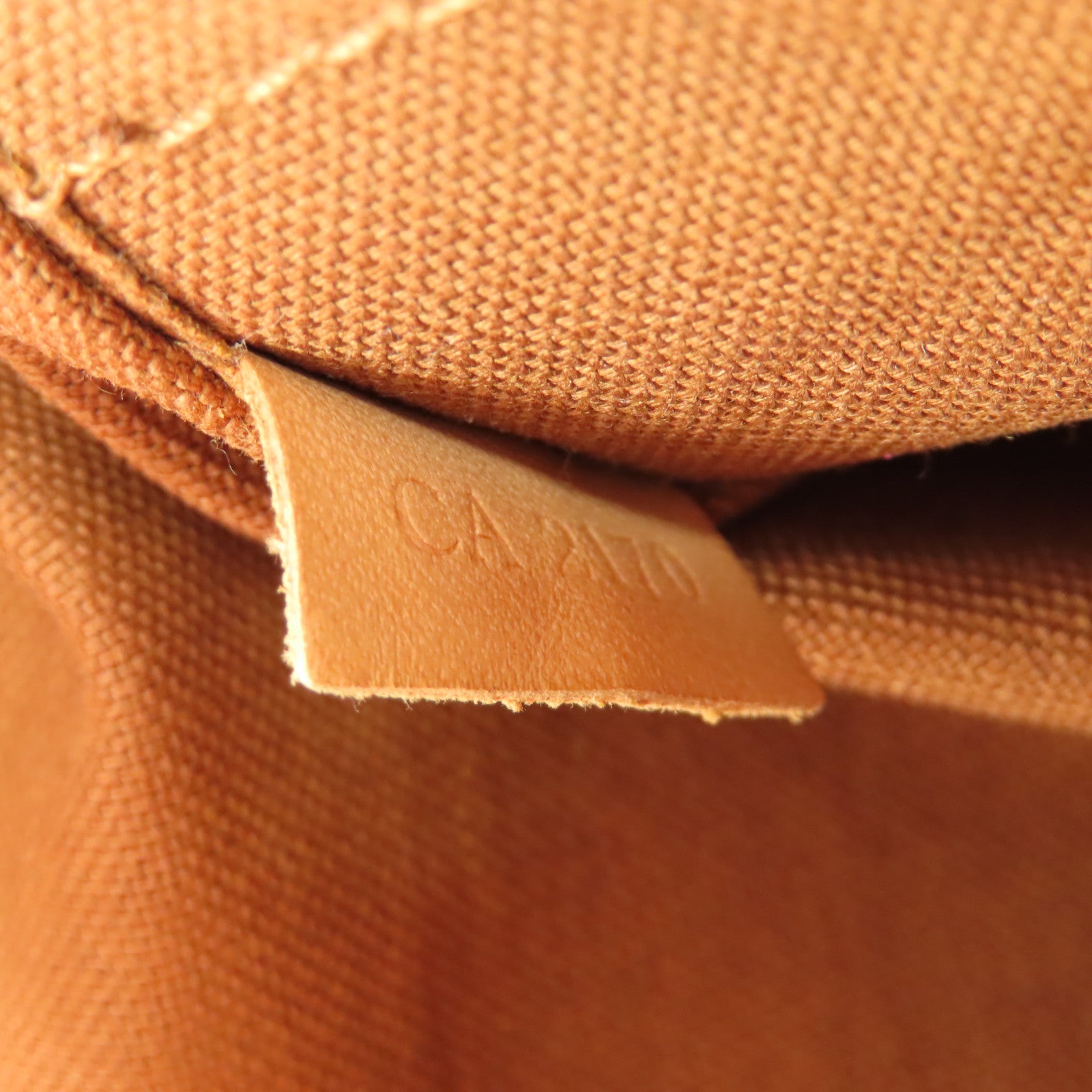 LOUIS VUITTON Monogram Odeon PM金扣肩背袋棕色